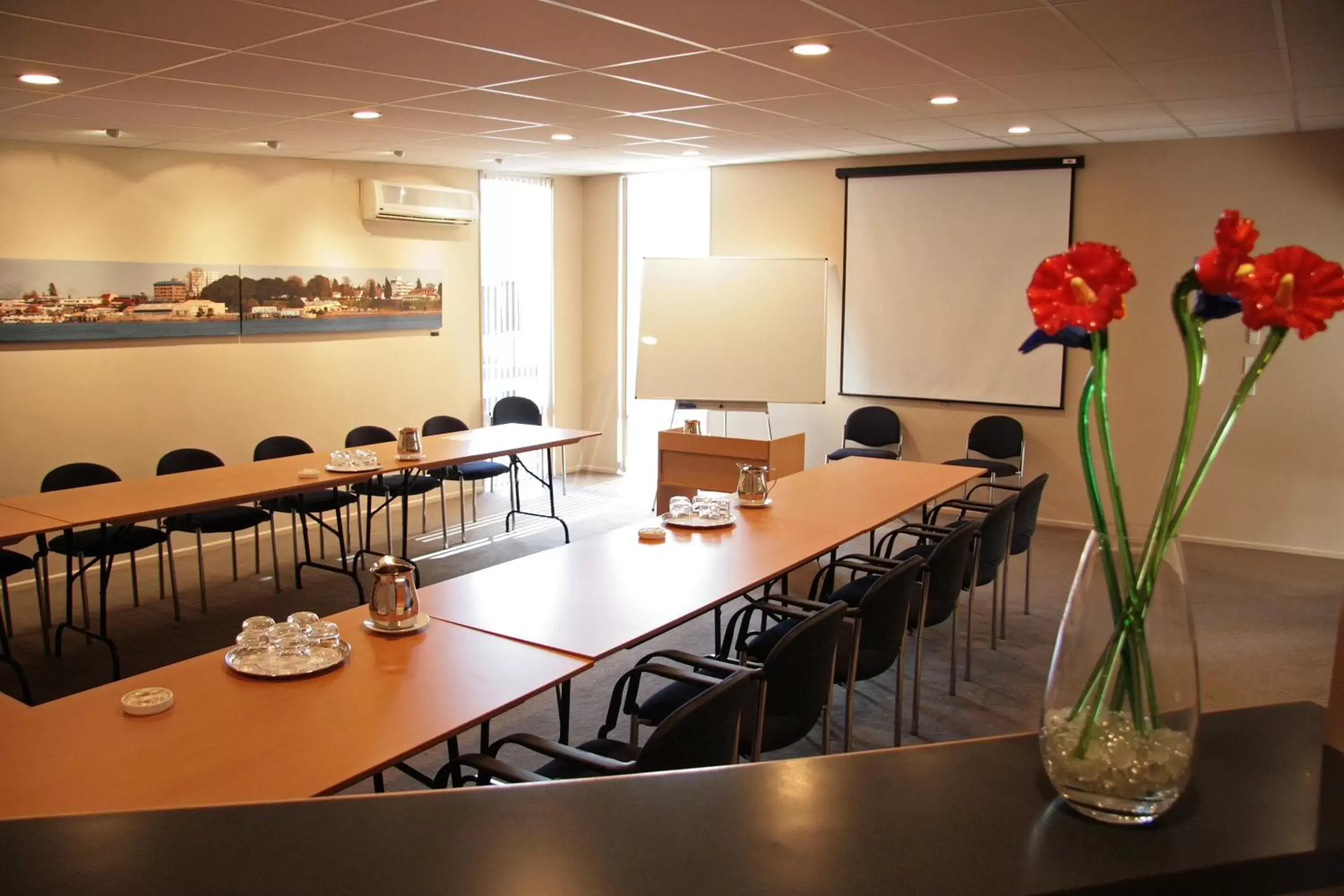Business facilities in Harbour City Motor Inn & Conference