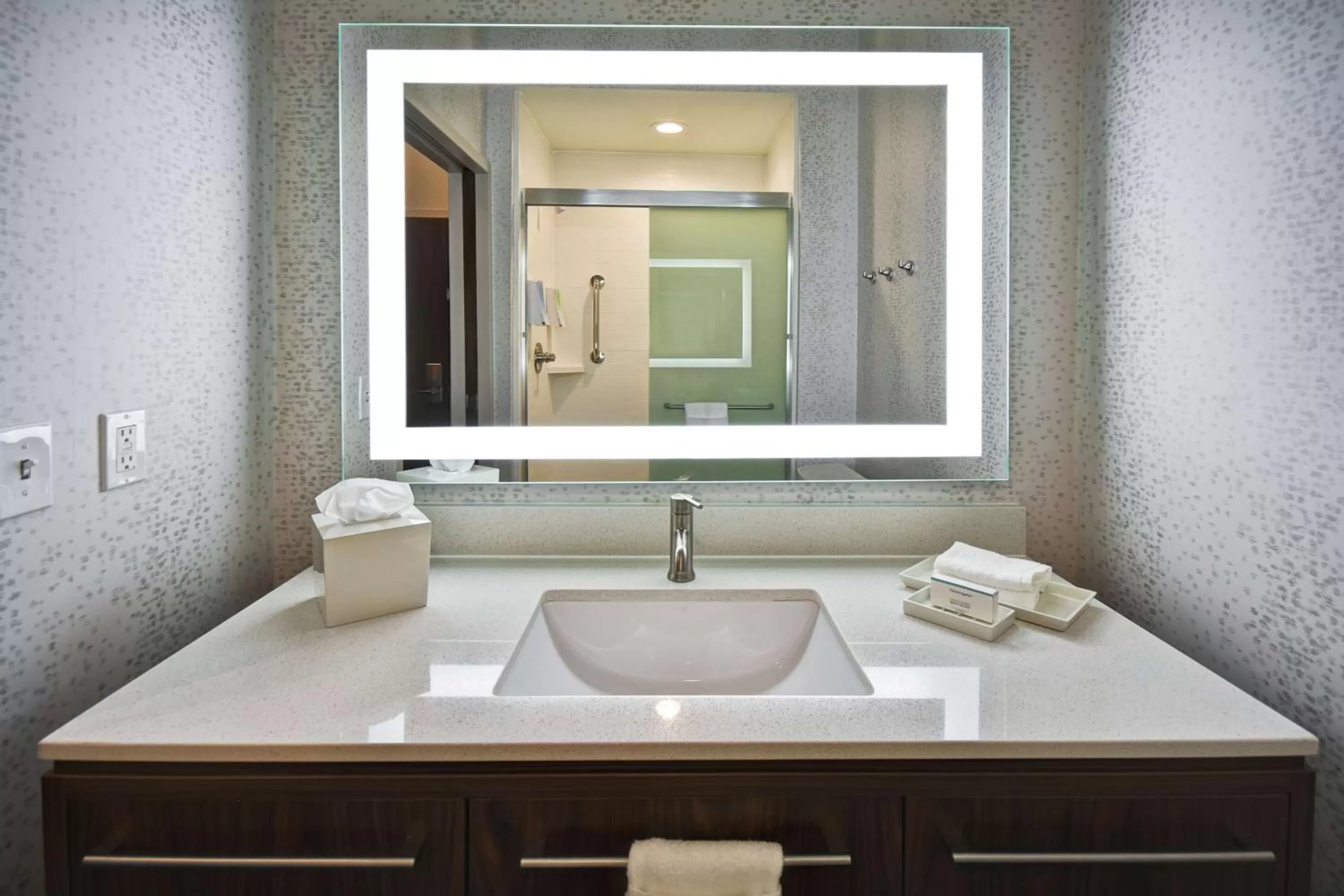 Bathroom in Home2 Suites By Hilton Oklahoma City Airport