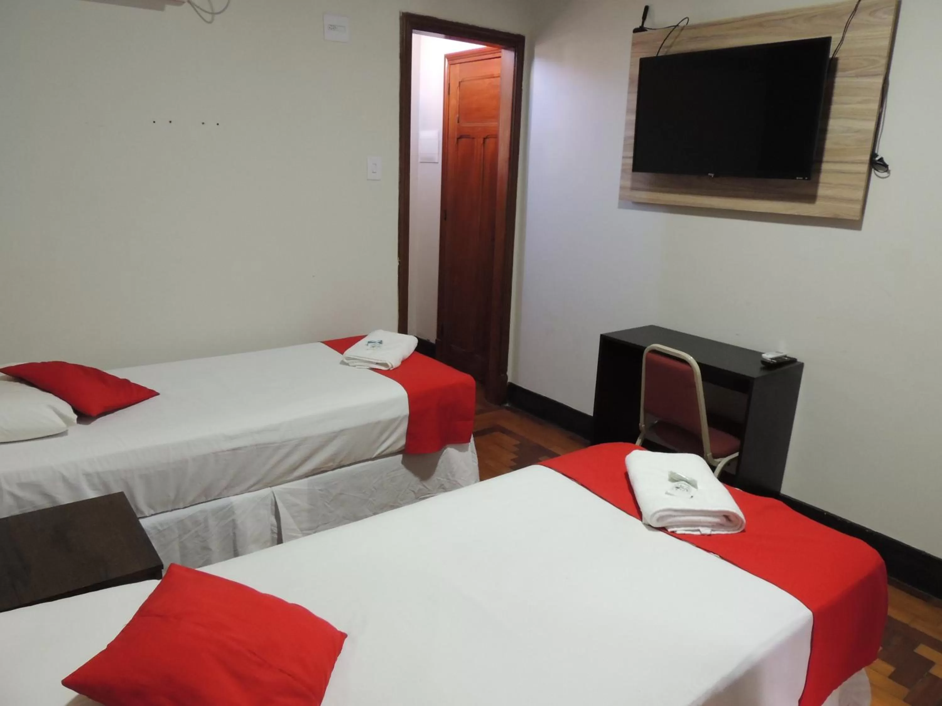 Bedroom, Bed in Hotel Gontijo Belo Horizonte - Próximo a Rodoviária e Praça Sete