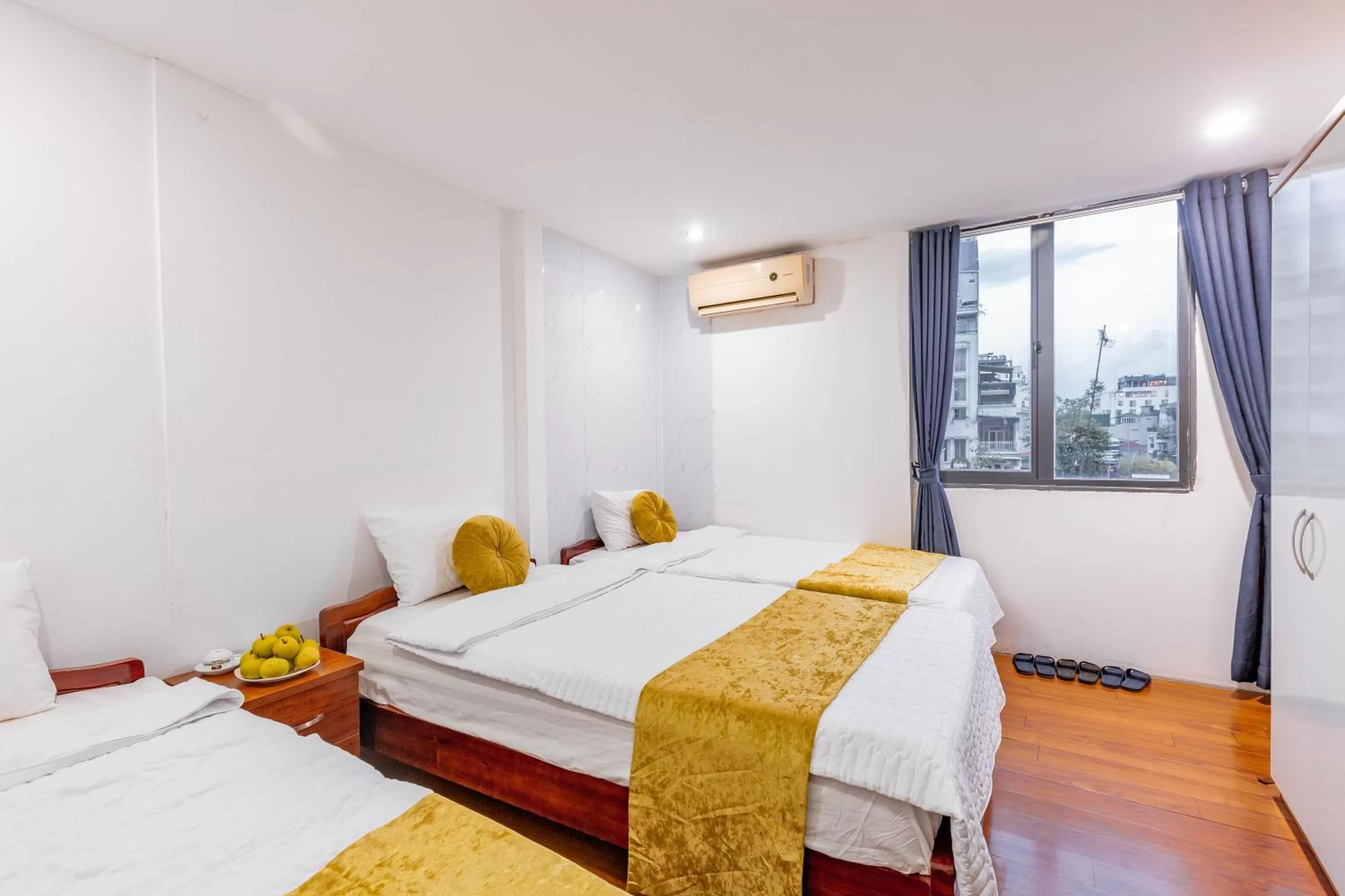 Bed in Hanoi View Legend Hotel