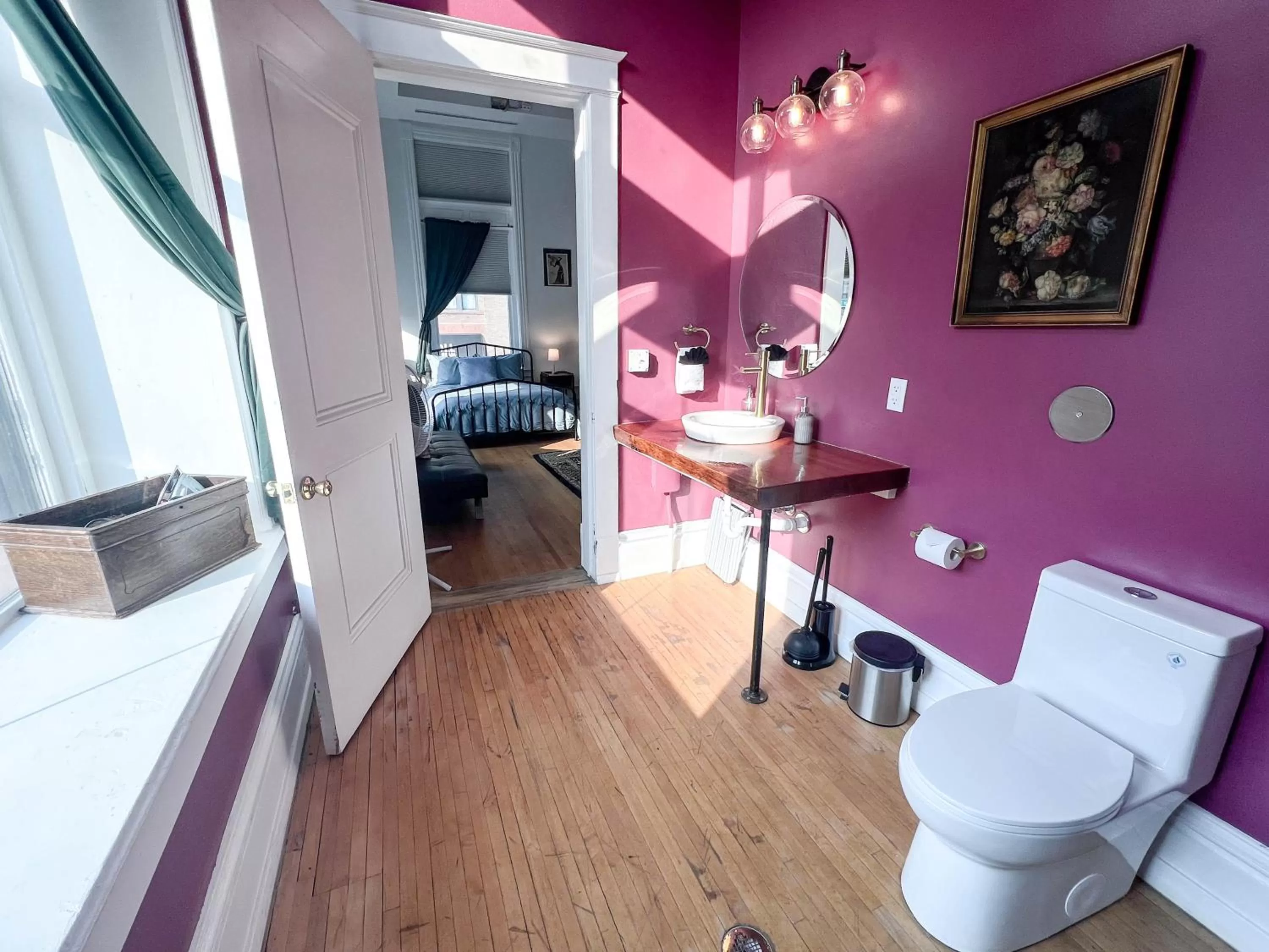 Toilet in The Oliver Inn