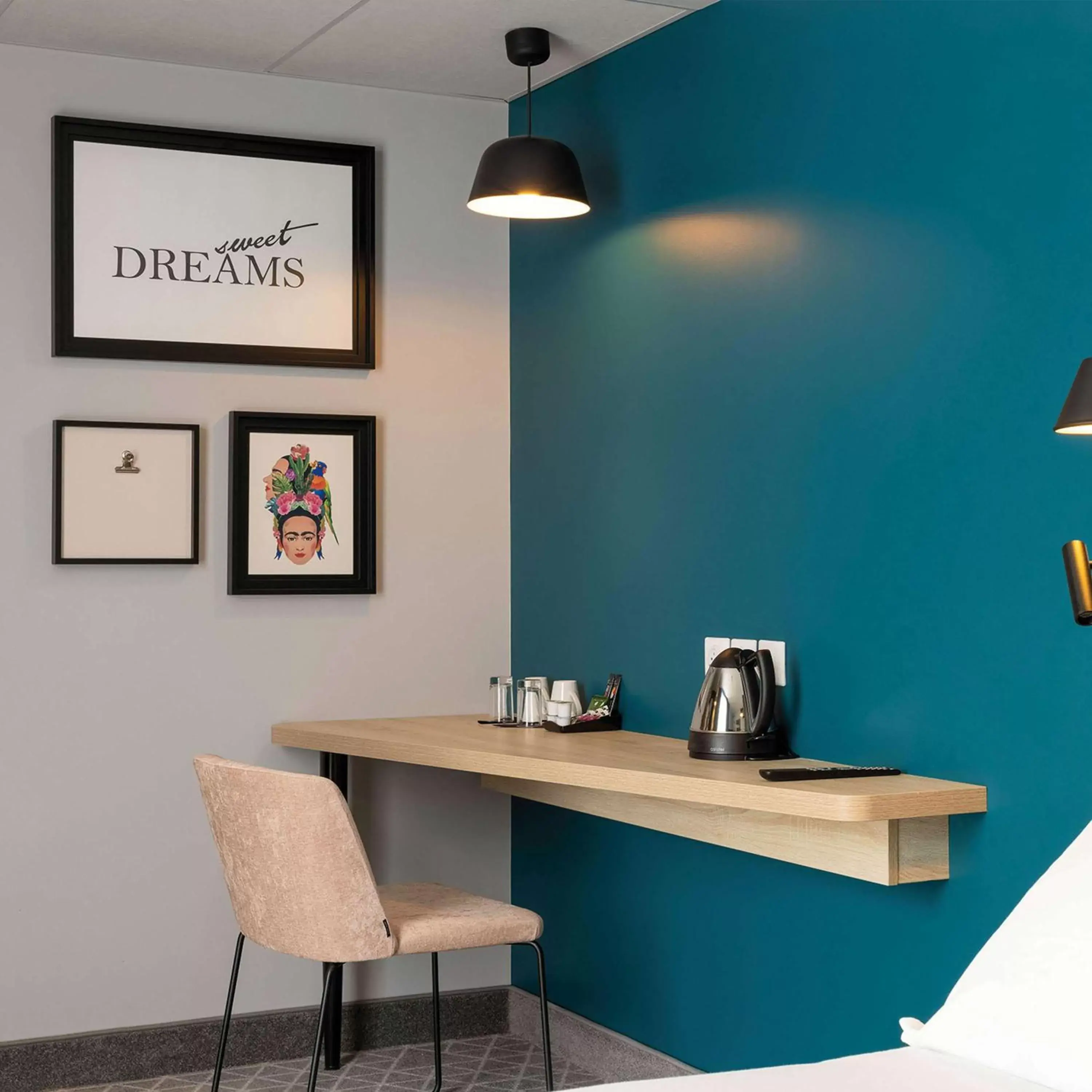 Twin Room in Hampton by Hilton Tours Centre, France Twin Room in Hampton by Hilton Tours Centre, France