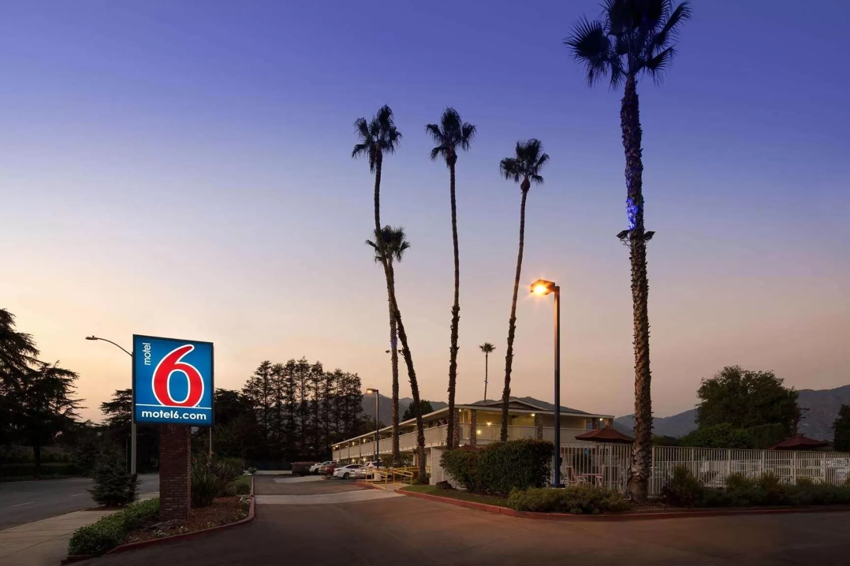 Property building in Motel 6-Arcadia, CA - Los Angeles - Pasadena Area