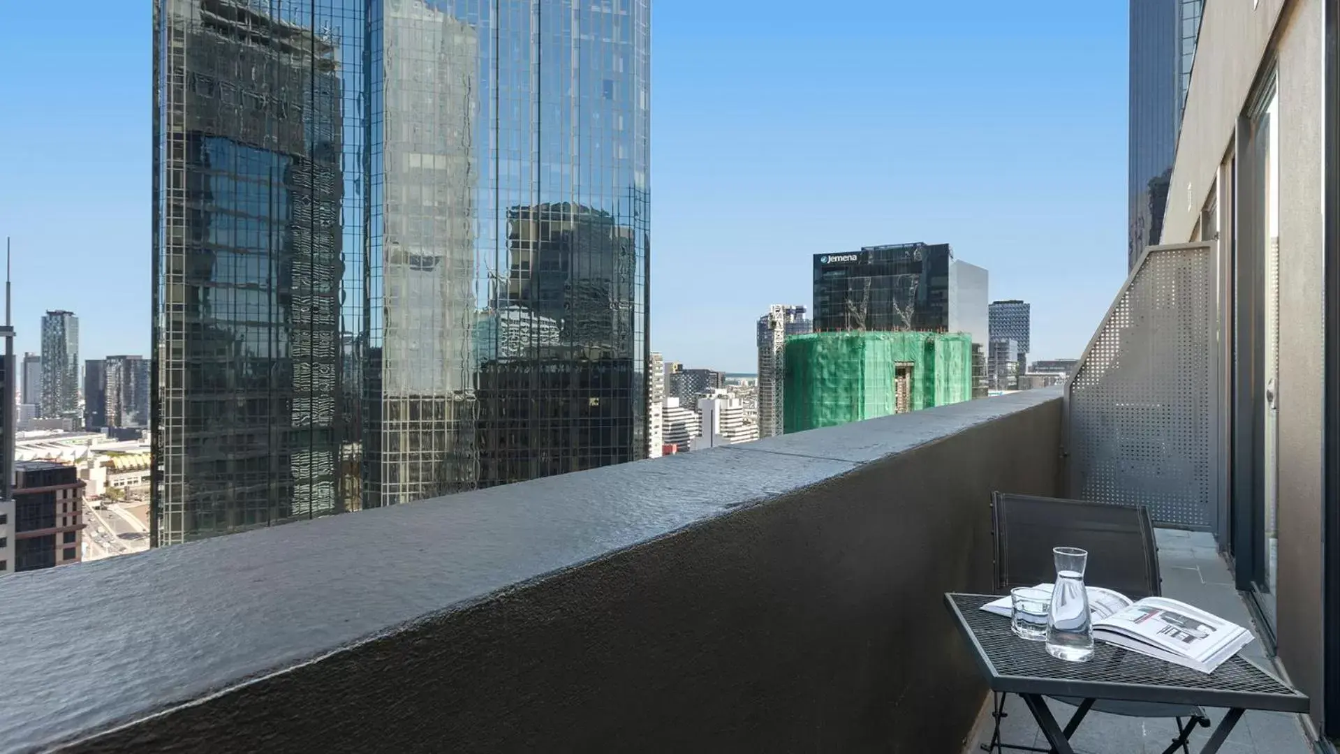 Balcony/Terrace in Oaks Melbourne on Collins Hotel