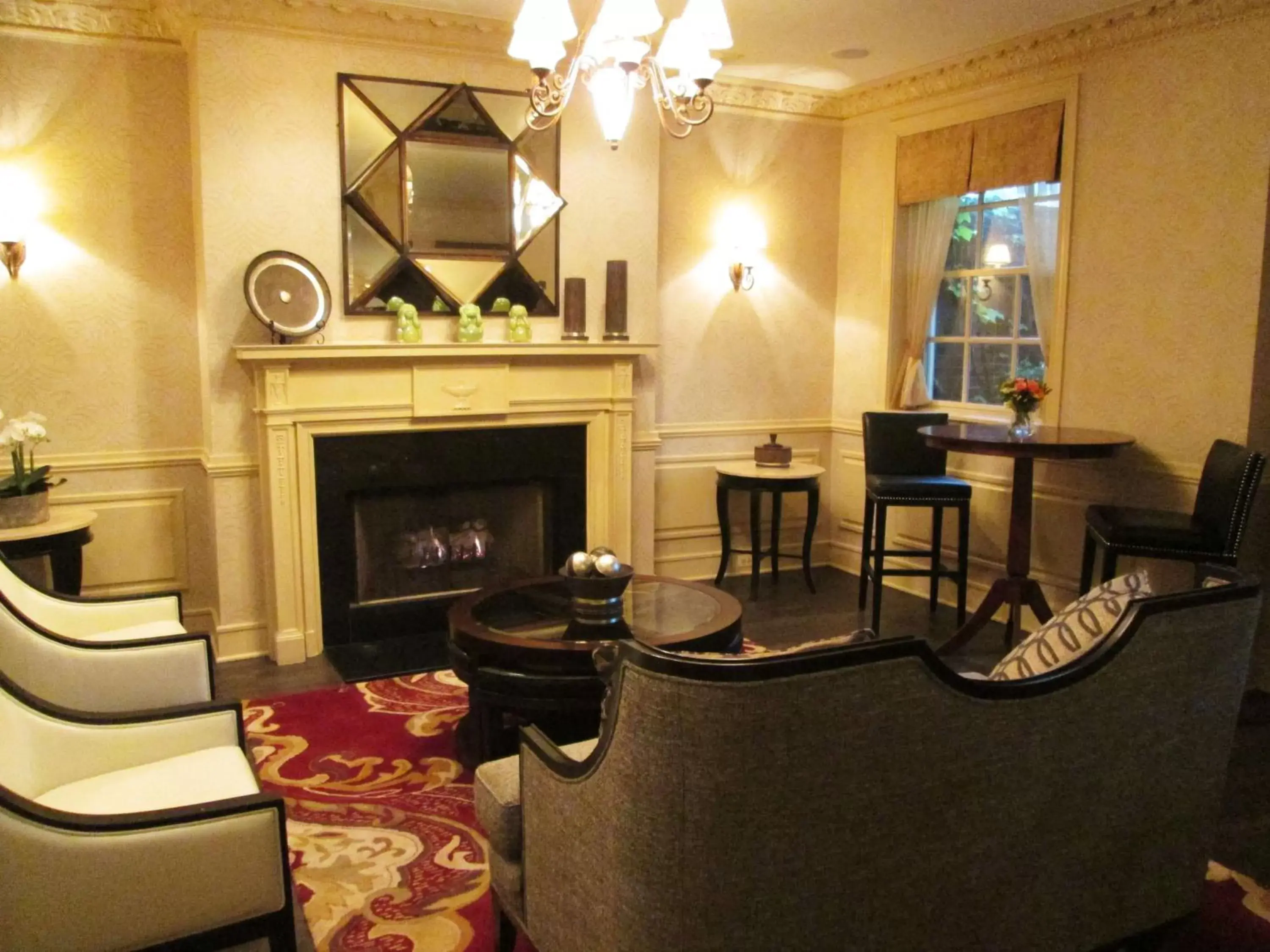 Lobby or reception in Best Western Plus Hawthorne Terrace Hotel