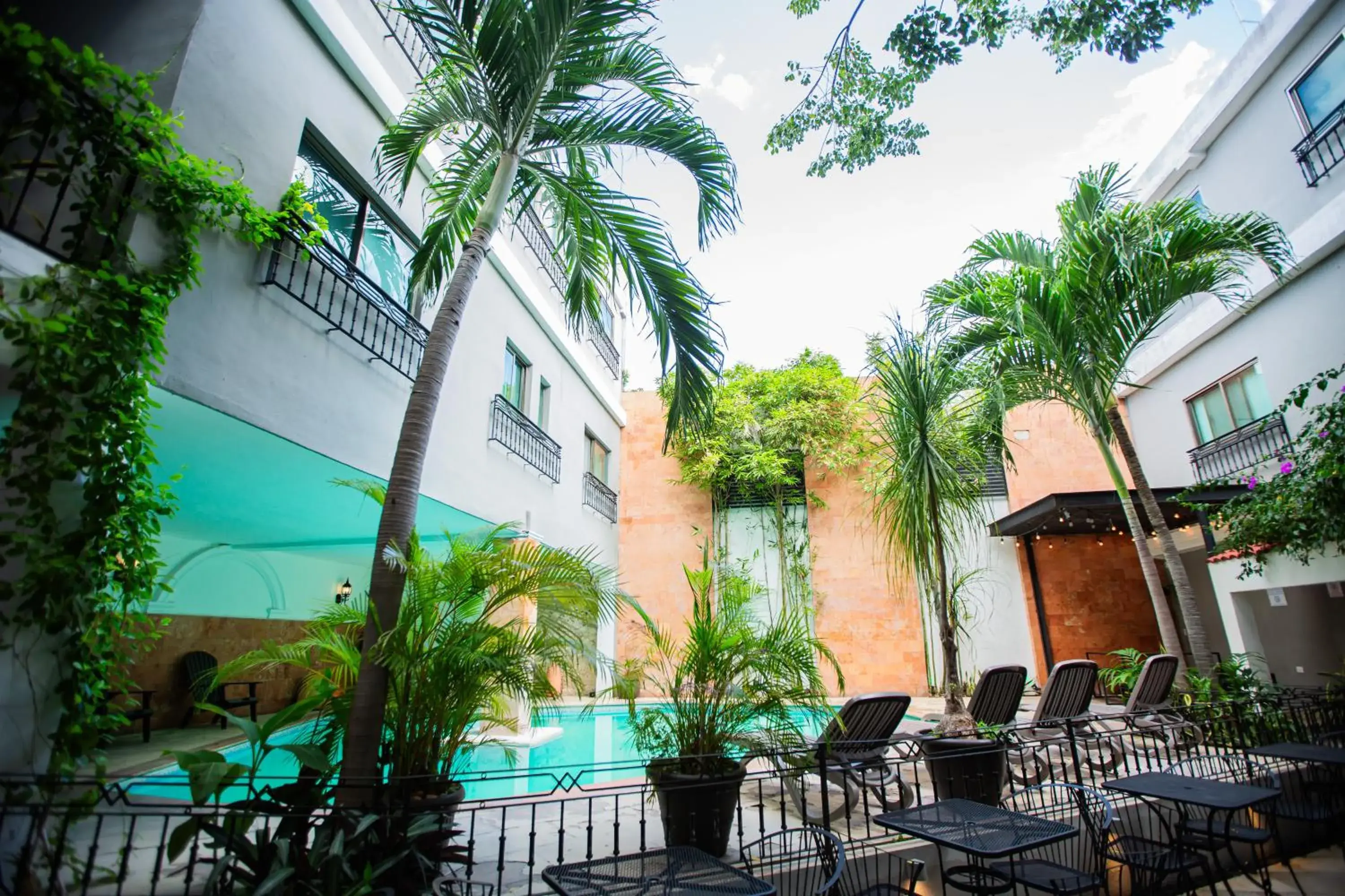 Pool view, Swimming Pool in Hotel Nacional Merida