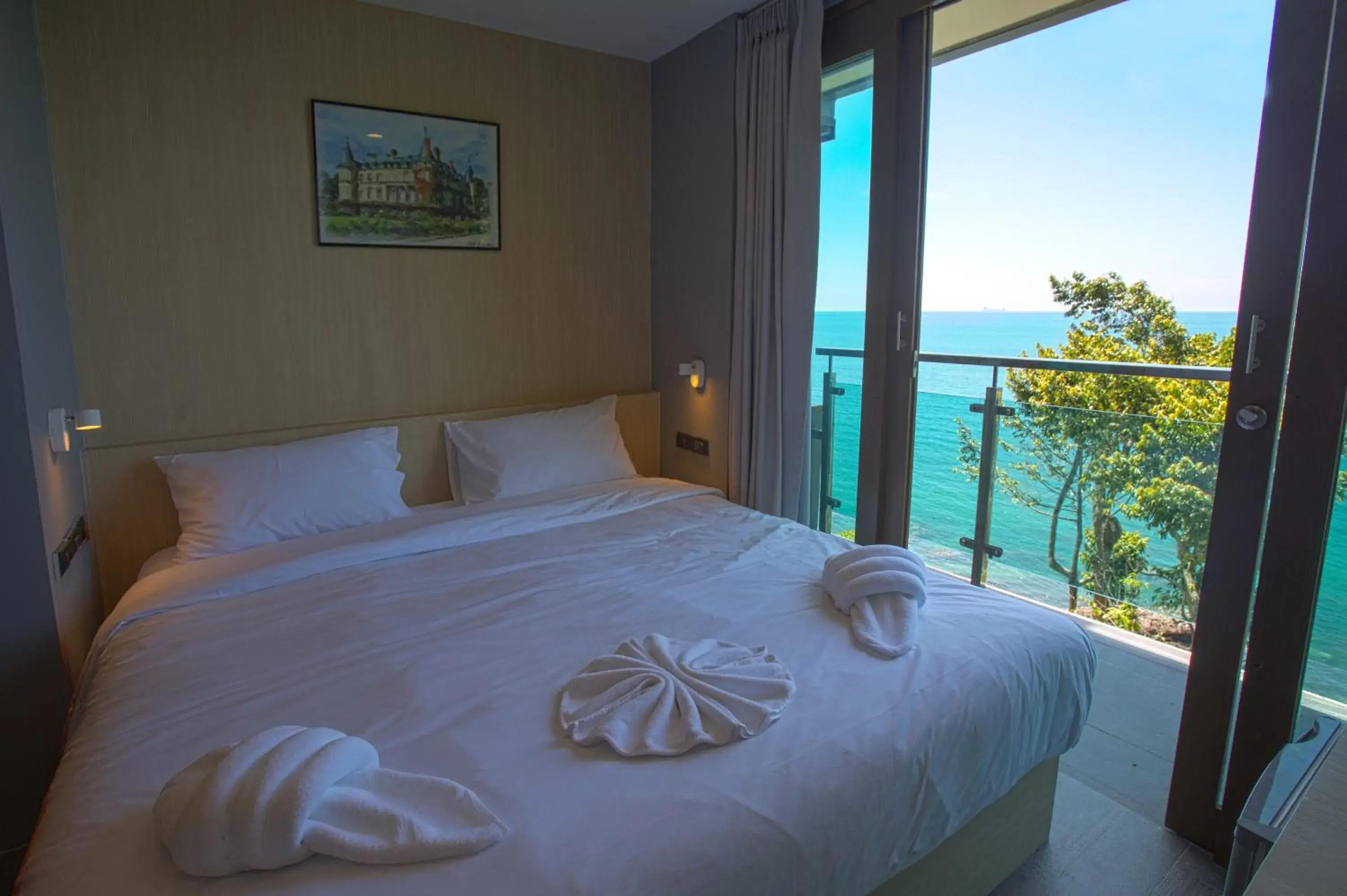 Deluxe Suite with Sea View in Cliff Lanta Suite-Koh Lanta Krabi Deluxe Suite with Sea View in Cliff Lanta Suite-Koh Lanta Krabi