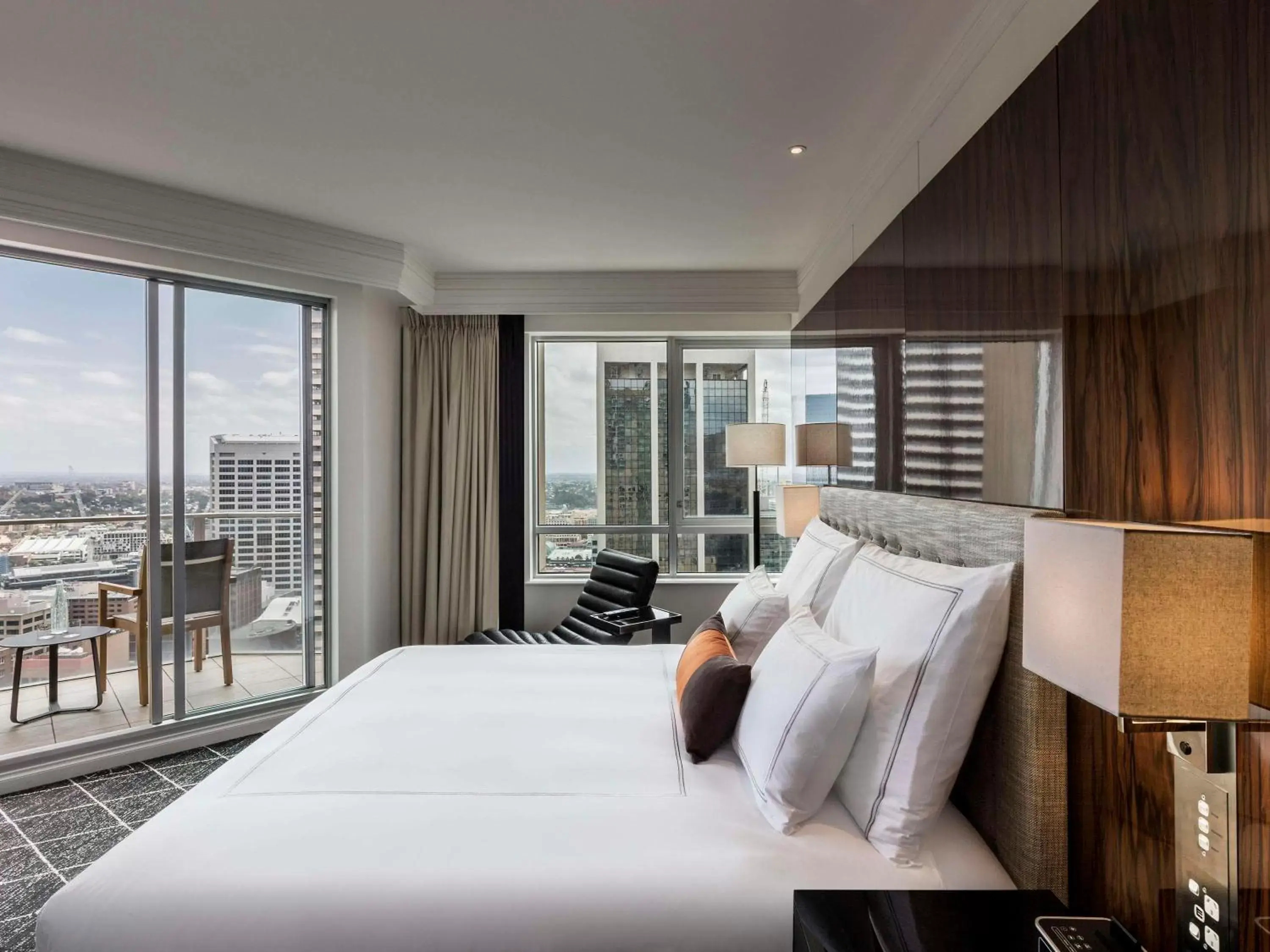 Bedroom in Swissotel Sydney