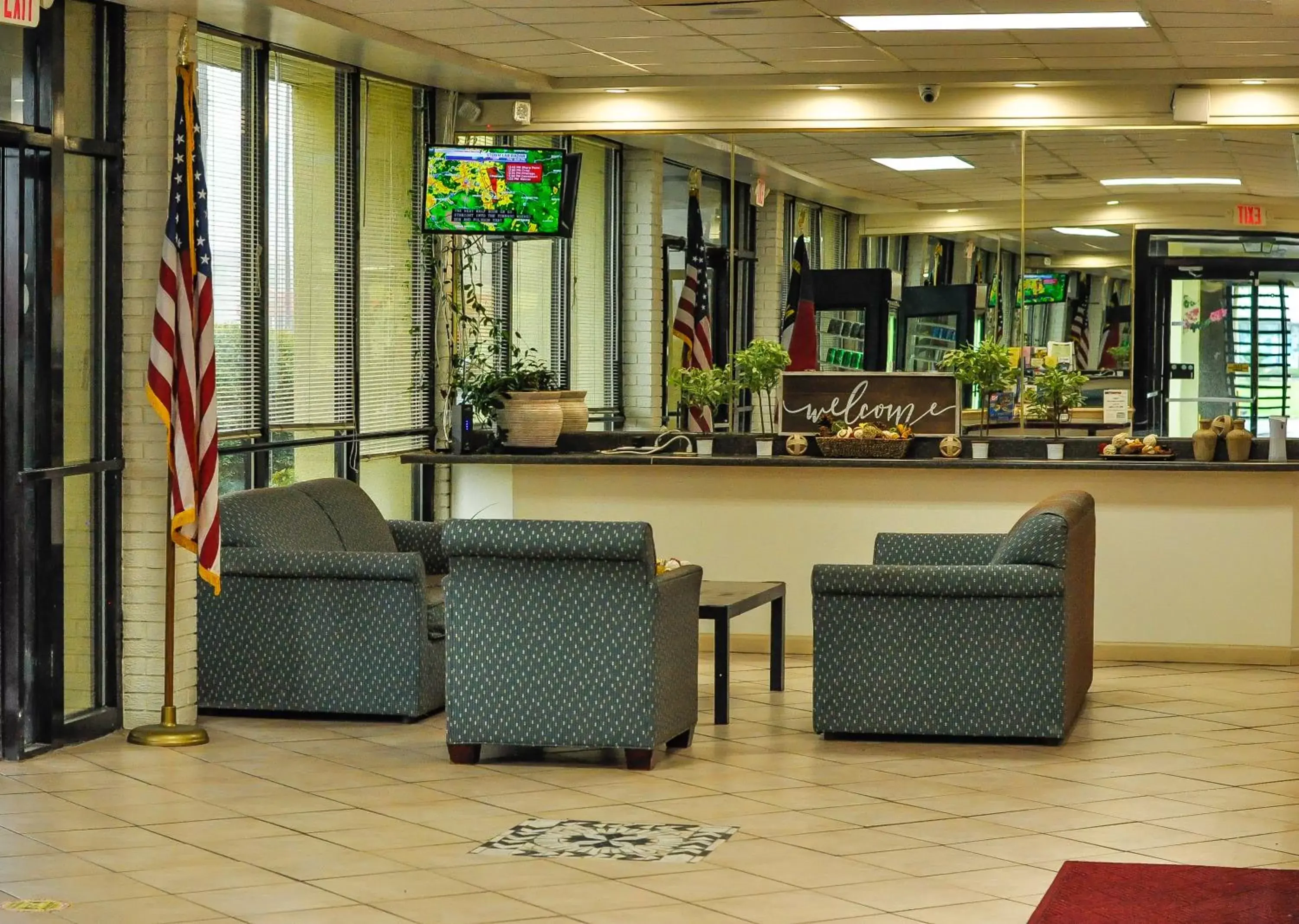 Lobby or reception in Red Carpet Inn Kinston