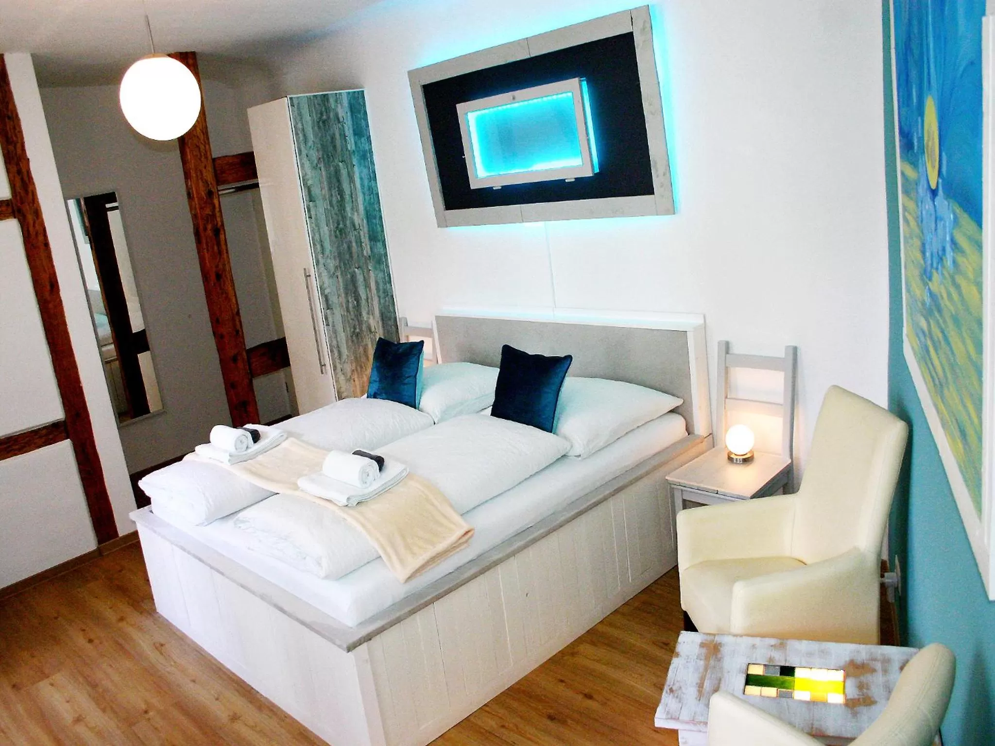 Photo of the whole room, Bed in Boutique Hotel Little Venezia