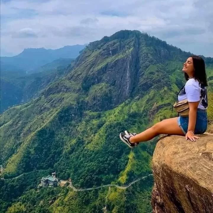 Ella Lucky Panoramic