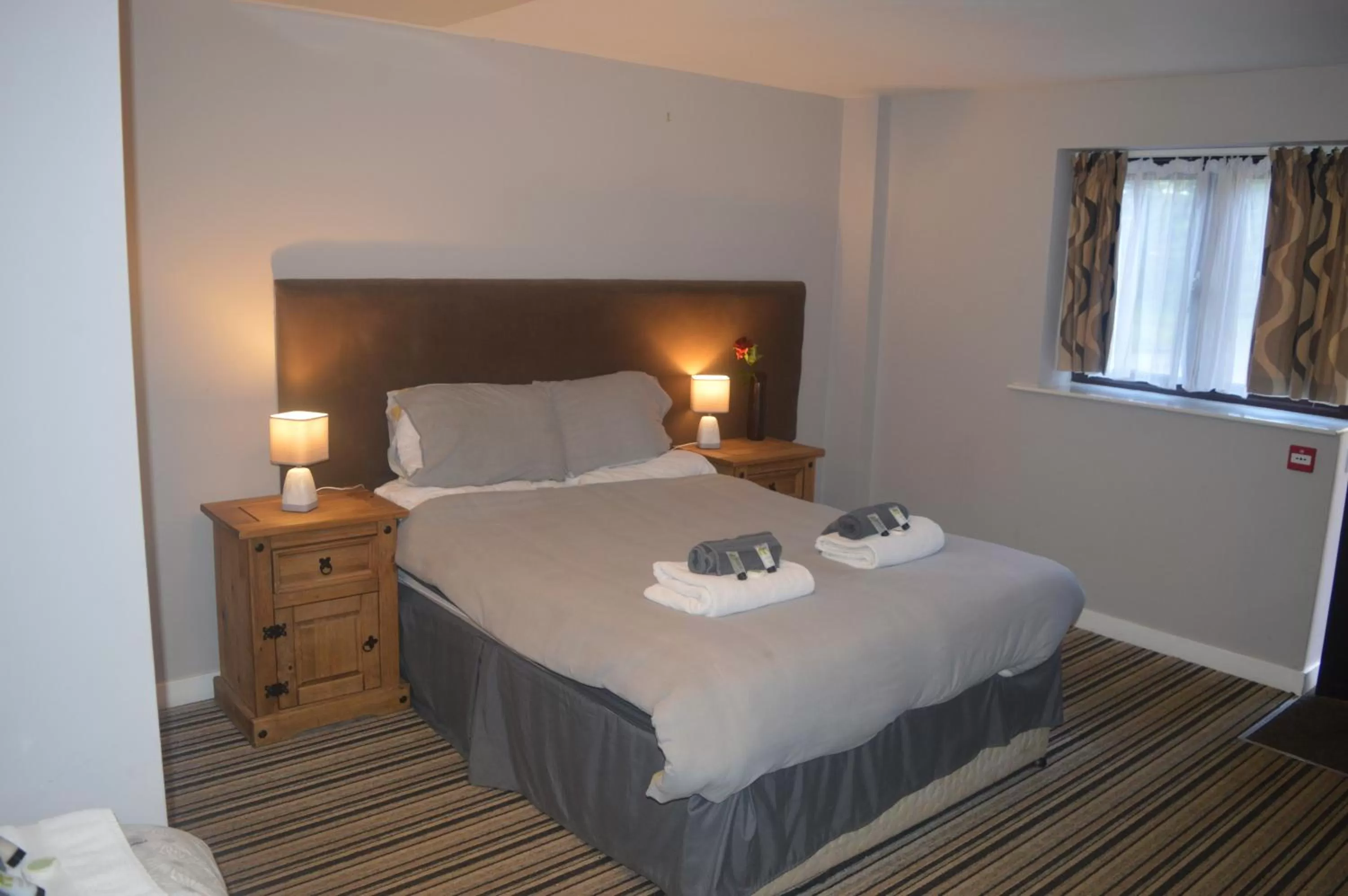 Bedroom, Bed in The Queen Victoria