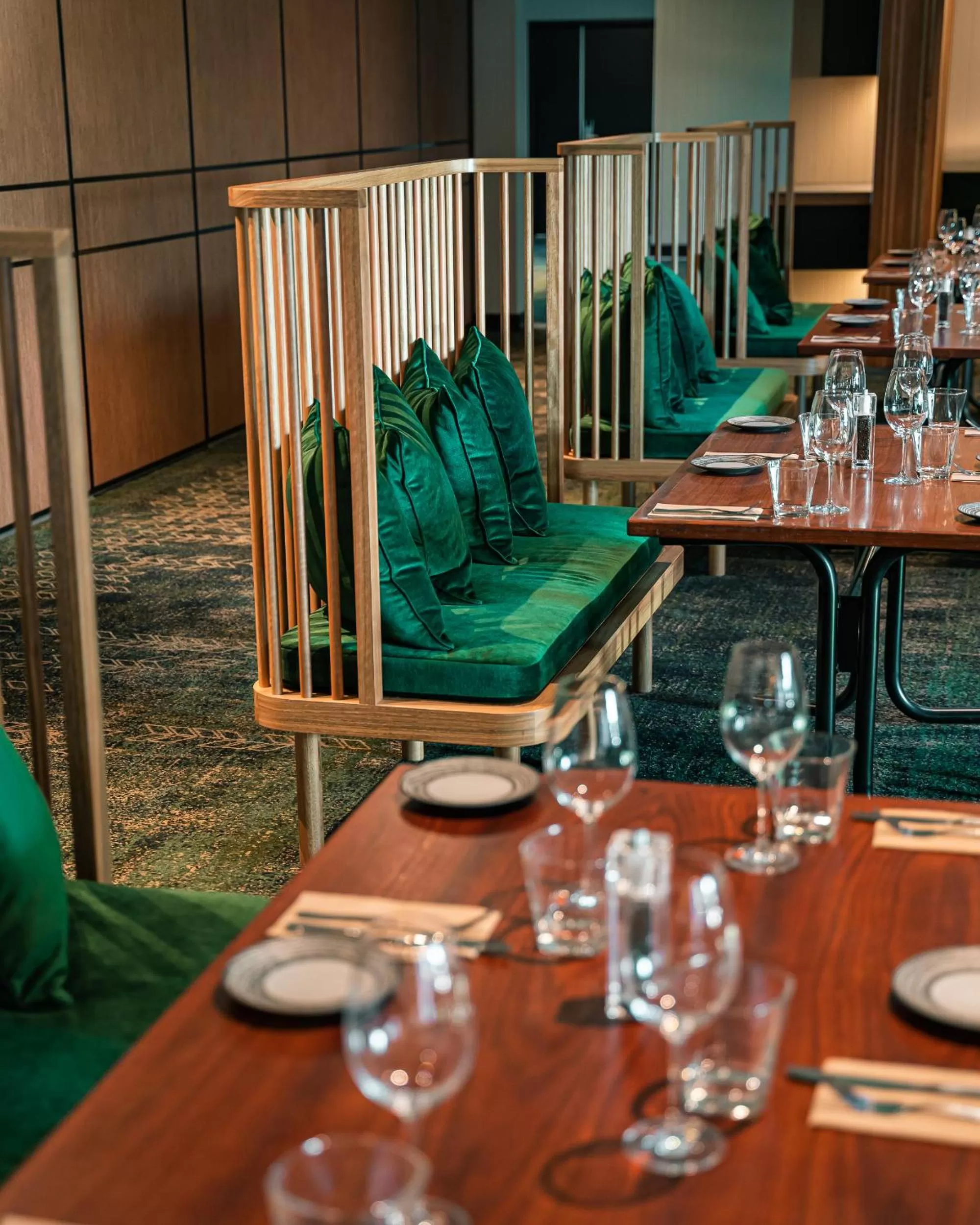 Restaurant/places to eat in Marion Hotel