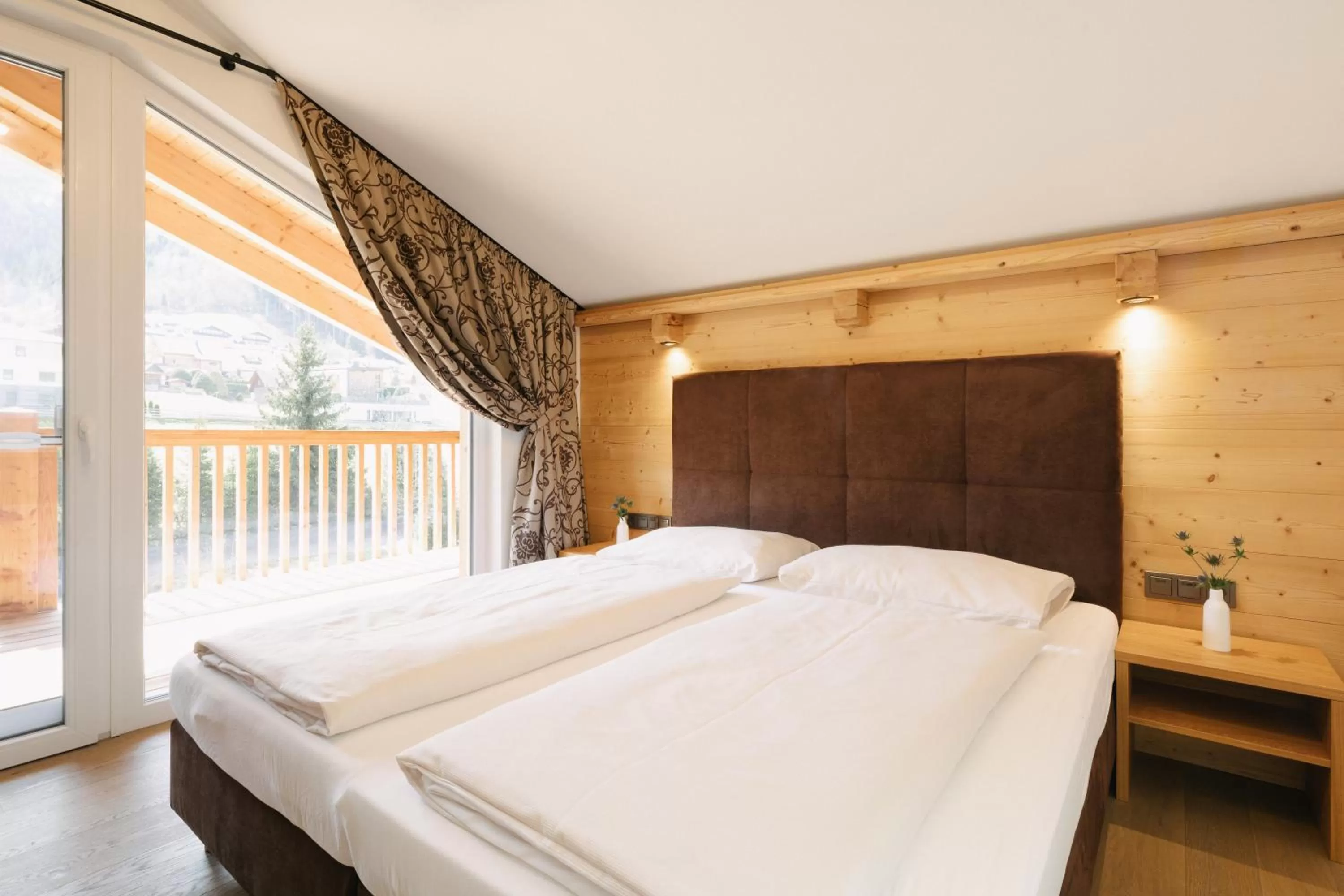 Bedroom, Bed in Apart33 by Apart4you