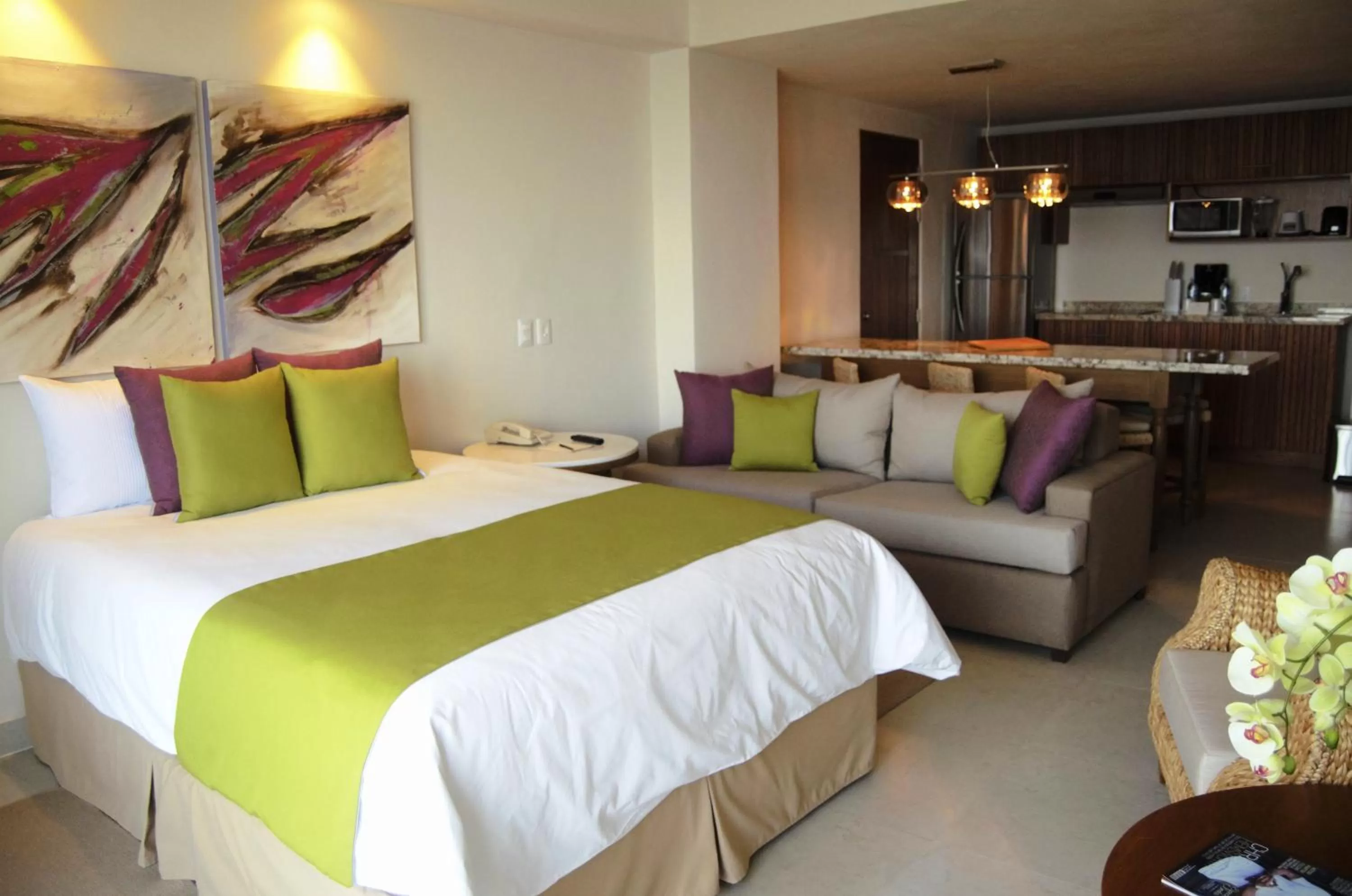 Kitchen or kitchenette, Bed in Almar Resort Luxury LGBT Experience by Mantamar Beach Club