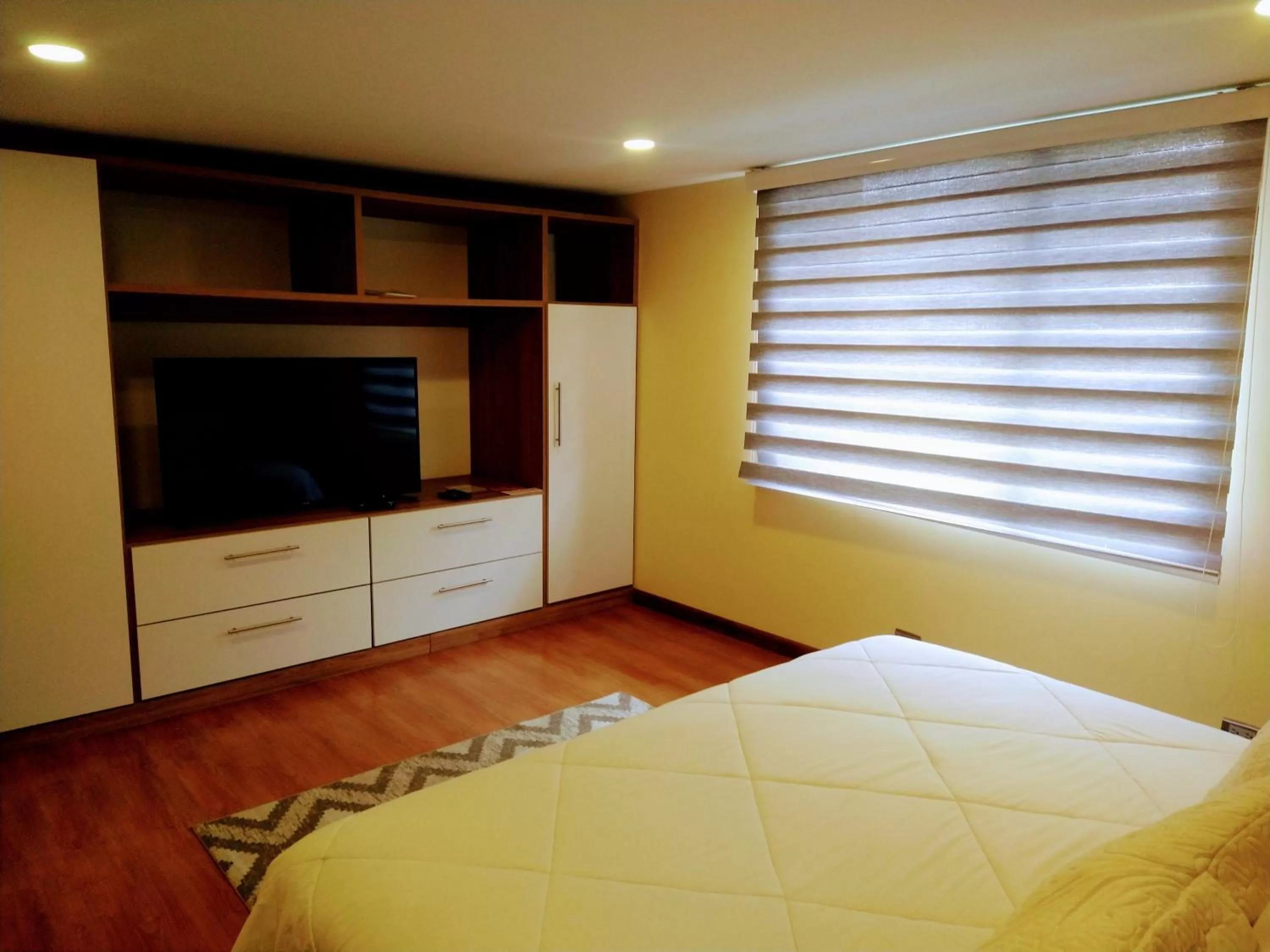 Bed, TV/Entertainment Center in Hotel Morasurco