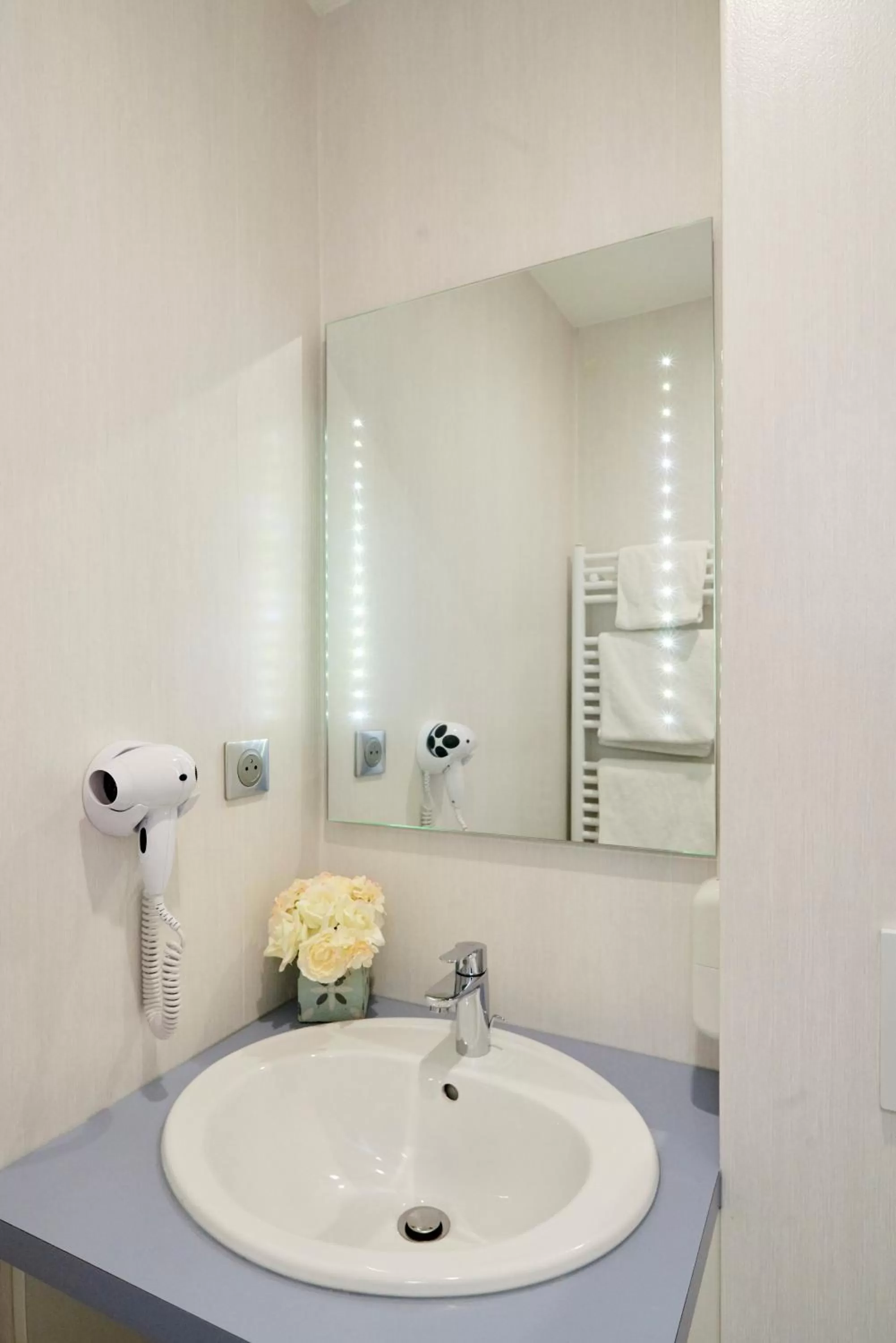 Hotel Le Petit Duquesne