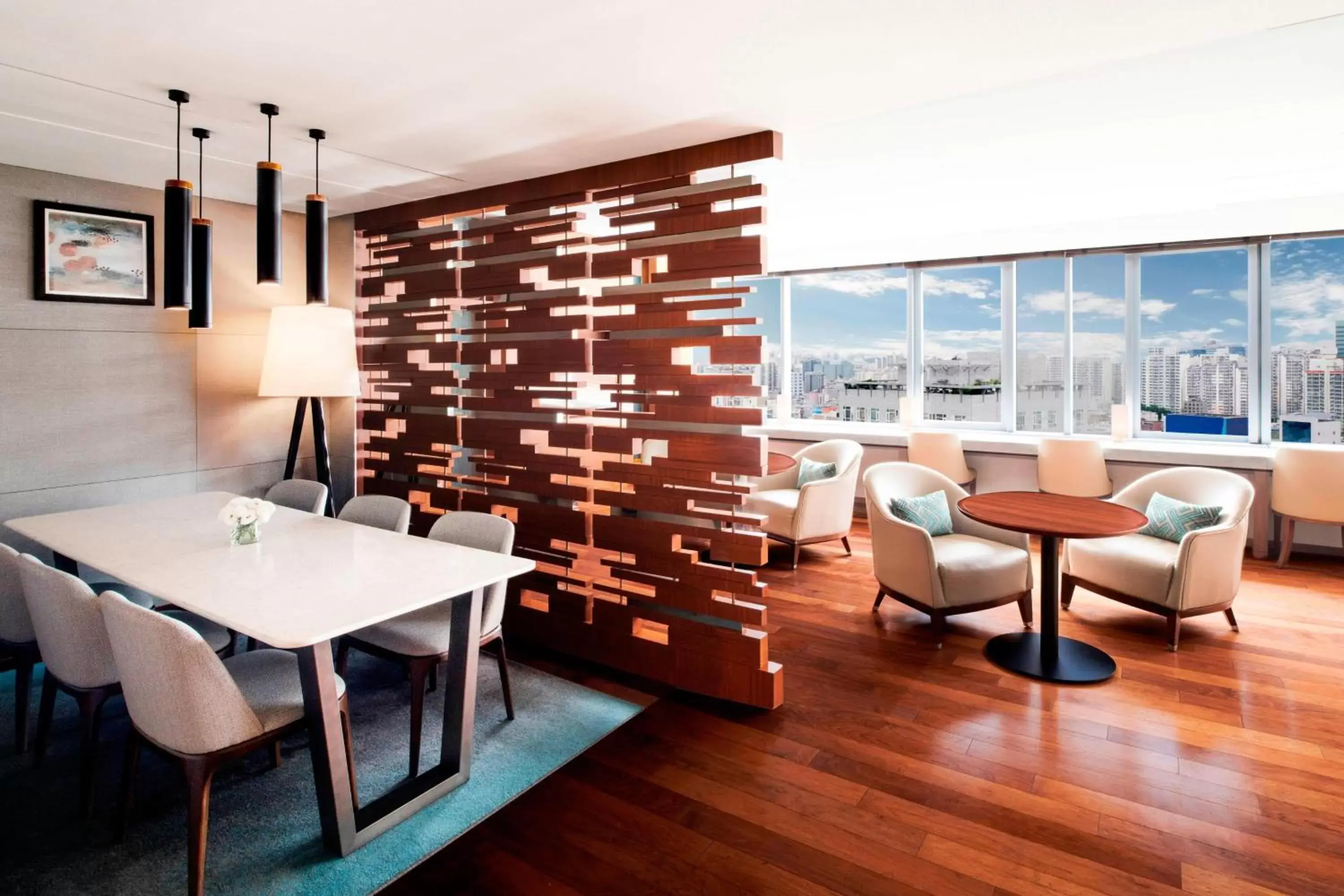 Lounge or bar, Dining Area in Courtyard By Marriott Seoul Times Square