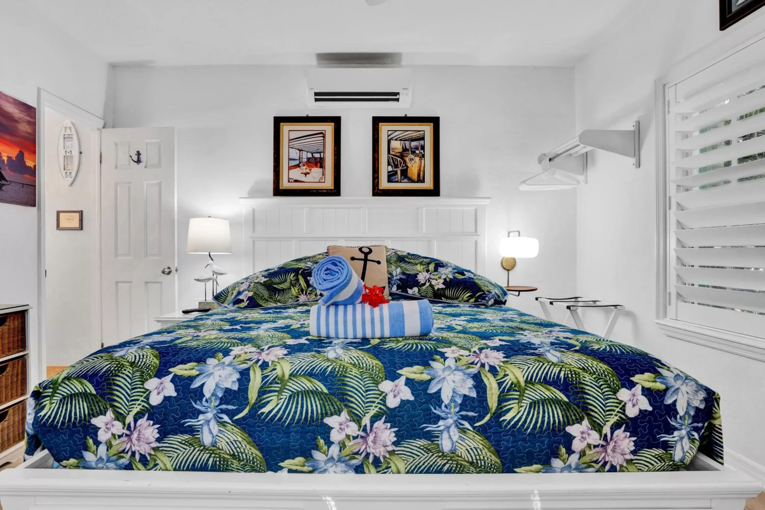 Bed in Island Bay Resort