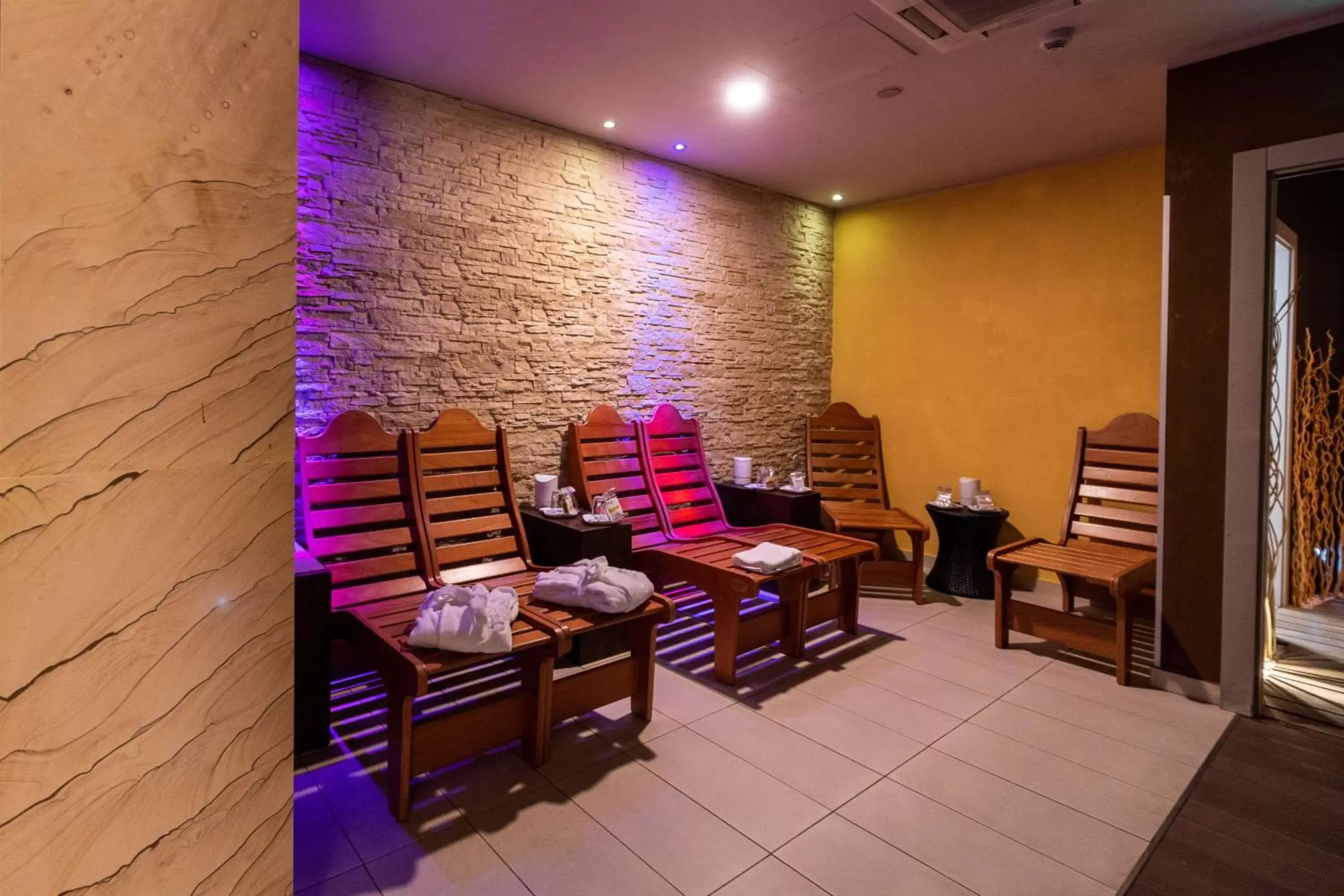 Spa and wellness centre/facilities, Seating Area in Best Western Plus Hotel Perla Del Porto