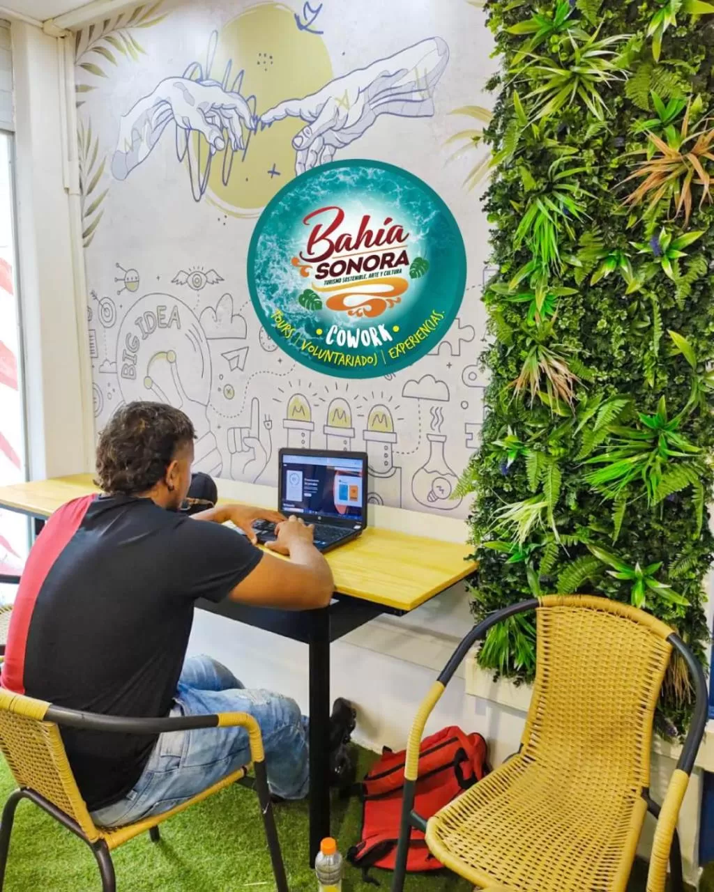 Seating area in Posada Cultural Bahia Sonora