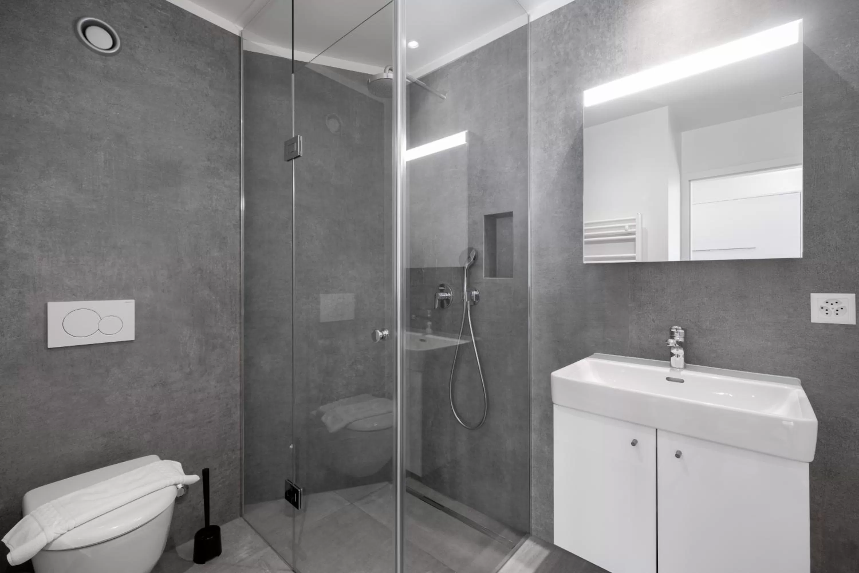 Shower in The Studios Montreux - Swiss Hotel Apartments