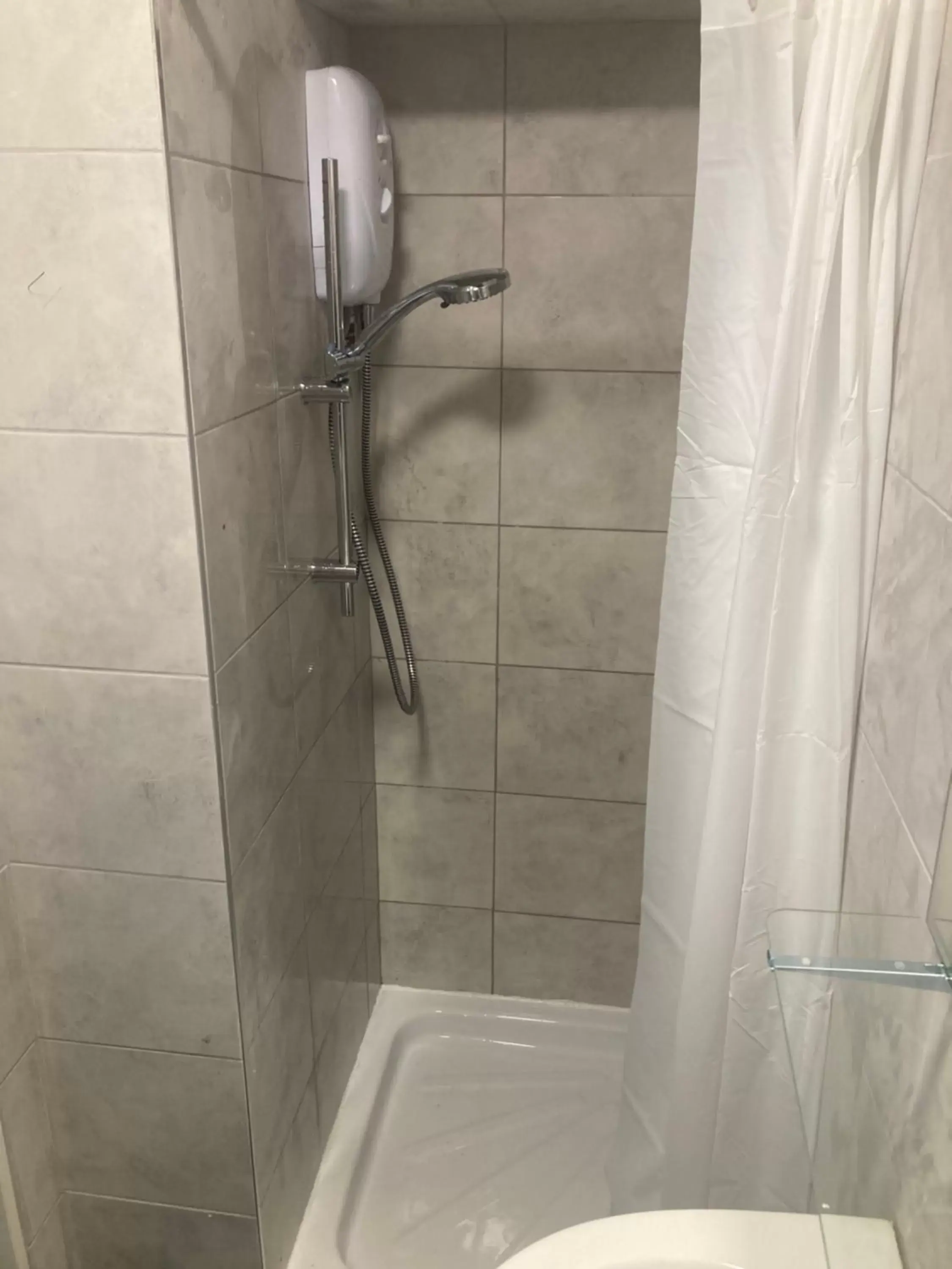 Shower, Bathroom in The New Apollo Hotel