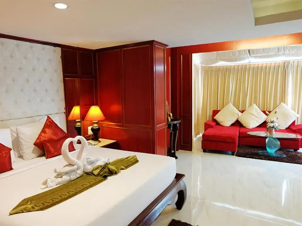 Guests, Bed in Grand Hill Resort and Spa