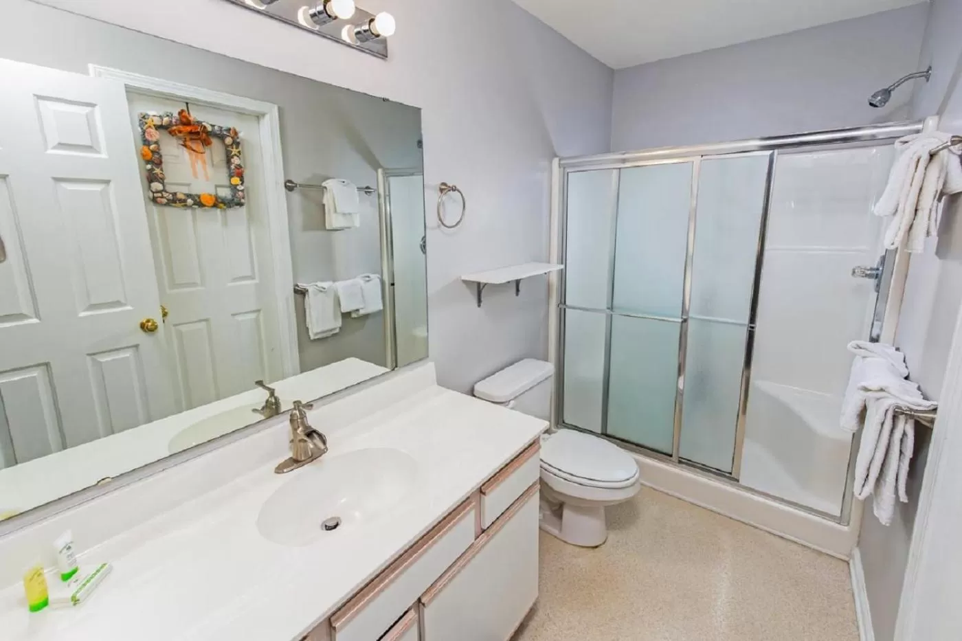 Bathroom in River Oaks Golf Resort