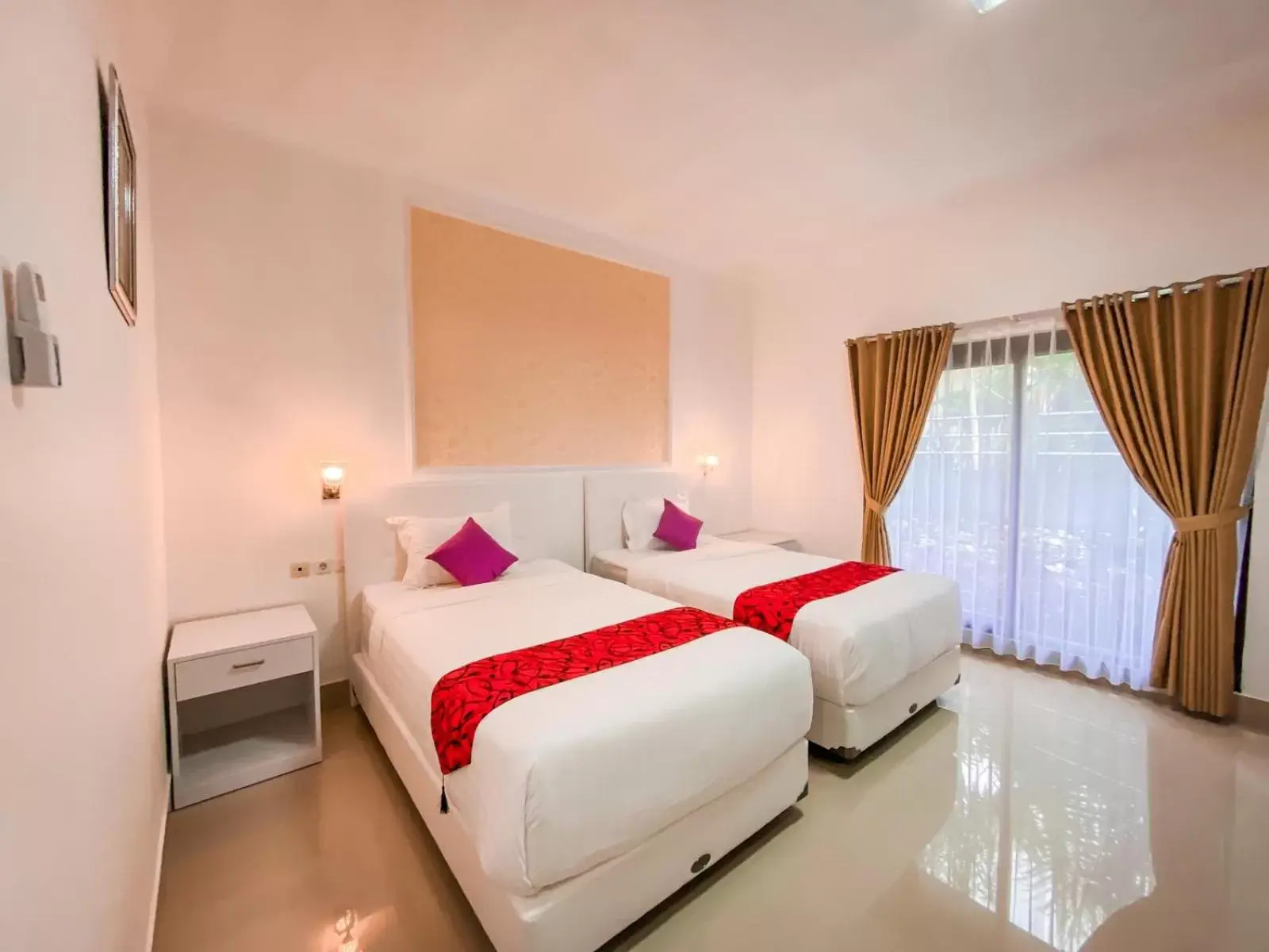 Superior Twin Room in Kesari Glory Nusa Penida Superior Twin Room in Kesari Glory Nusa Penida
