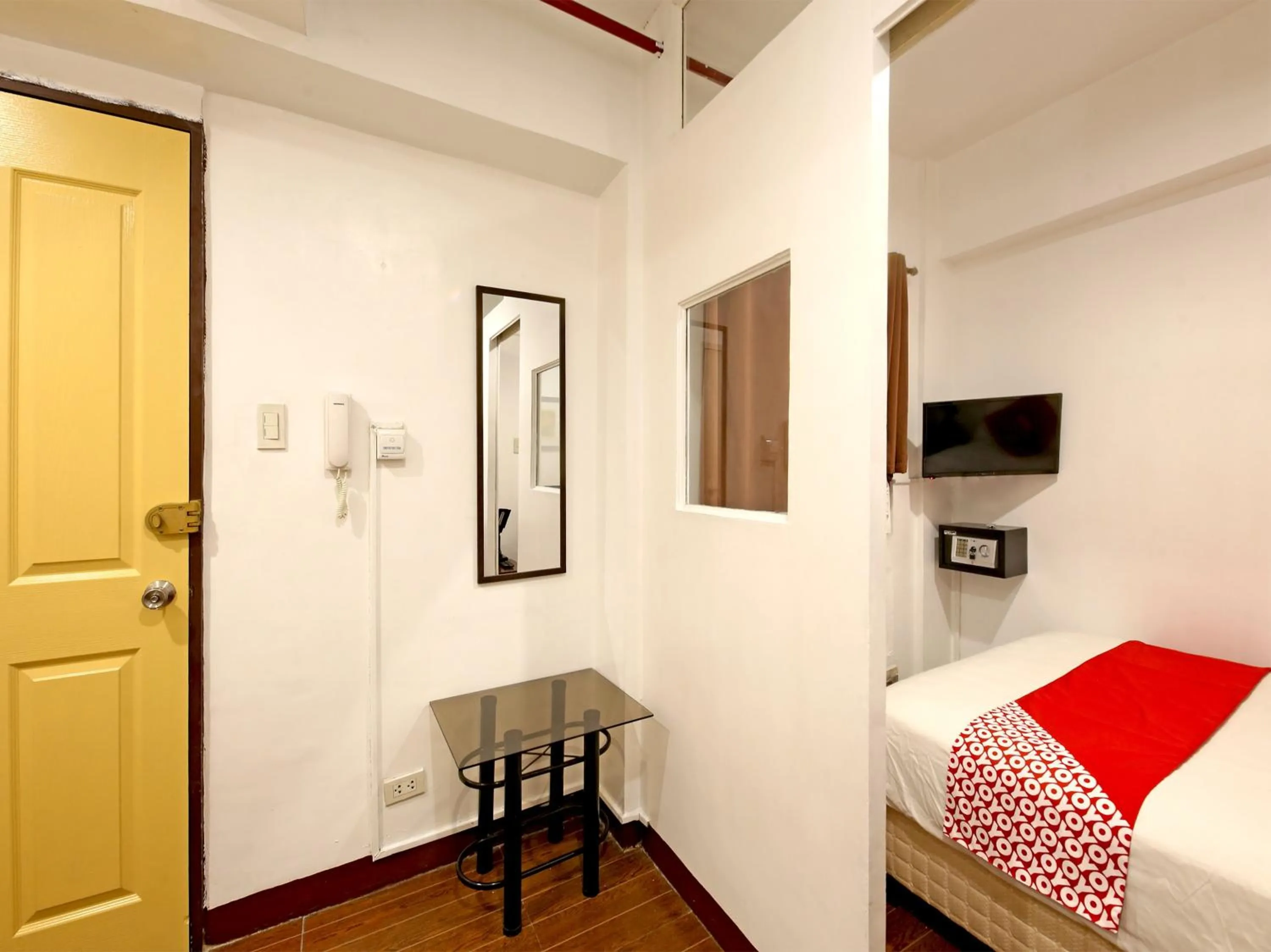 Photo of the whole room, Bed in OYO 858 City Stay Inns Bgc Nuevo