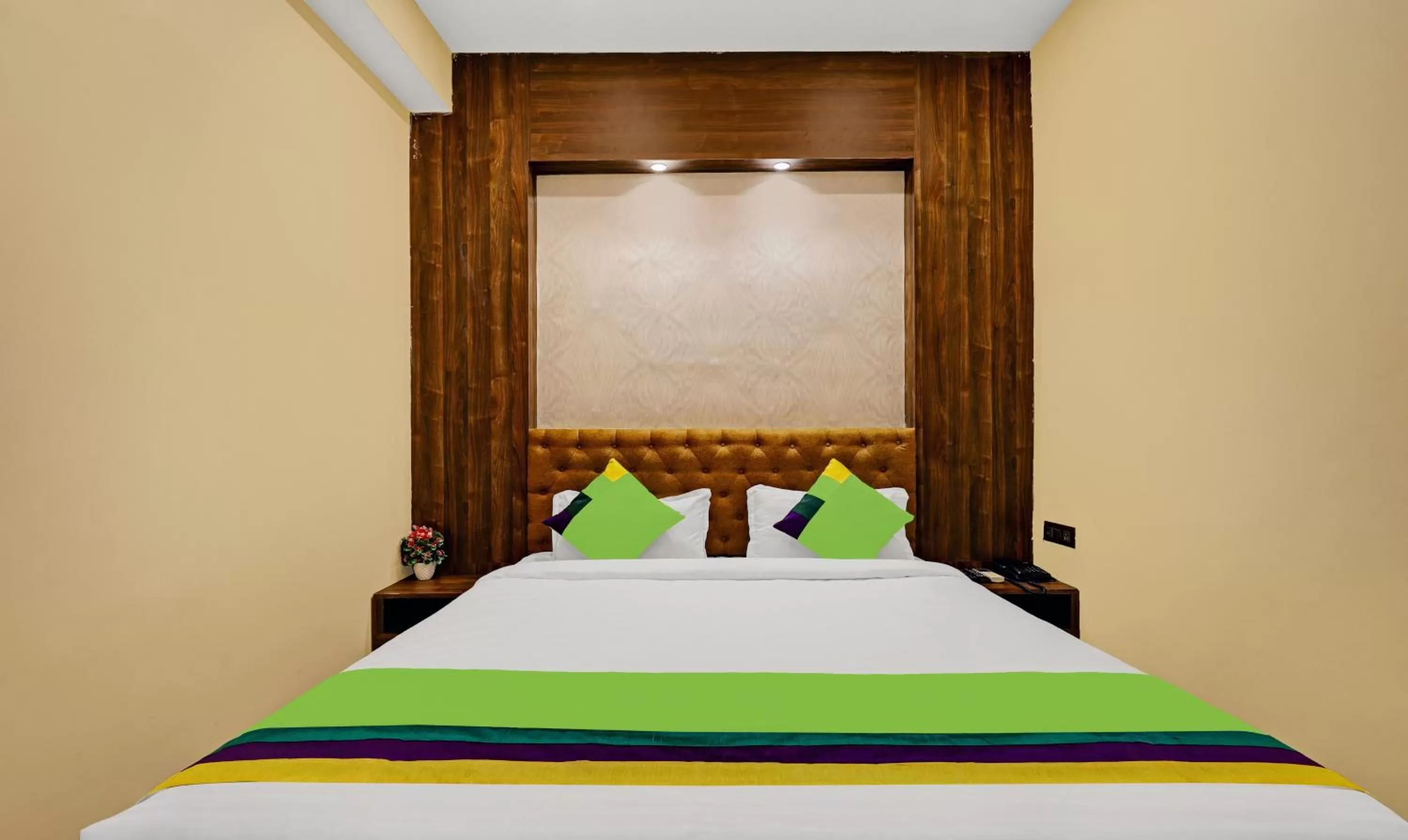 Bedroom, Bed in Treebo Spring Brook