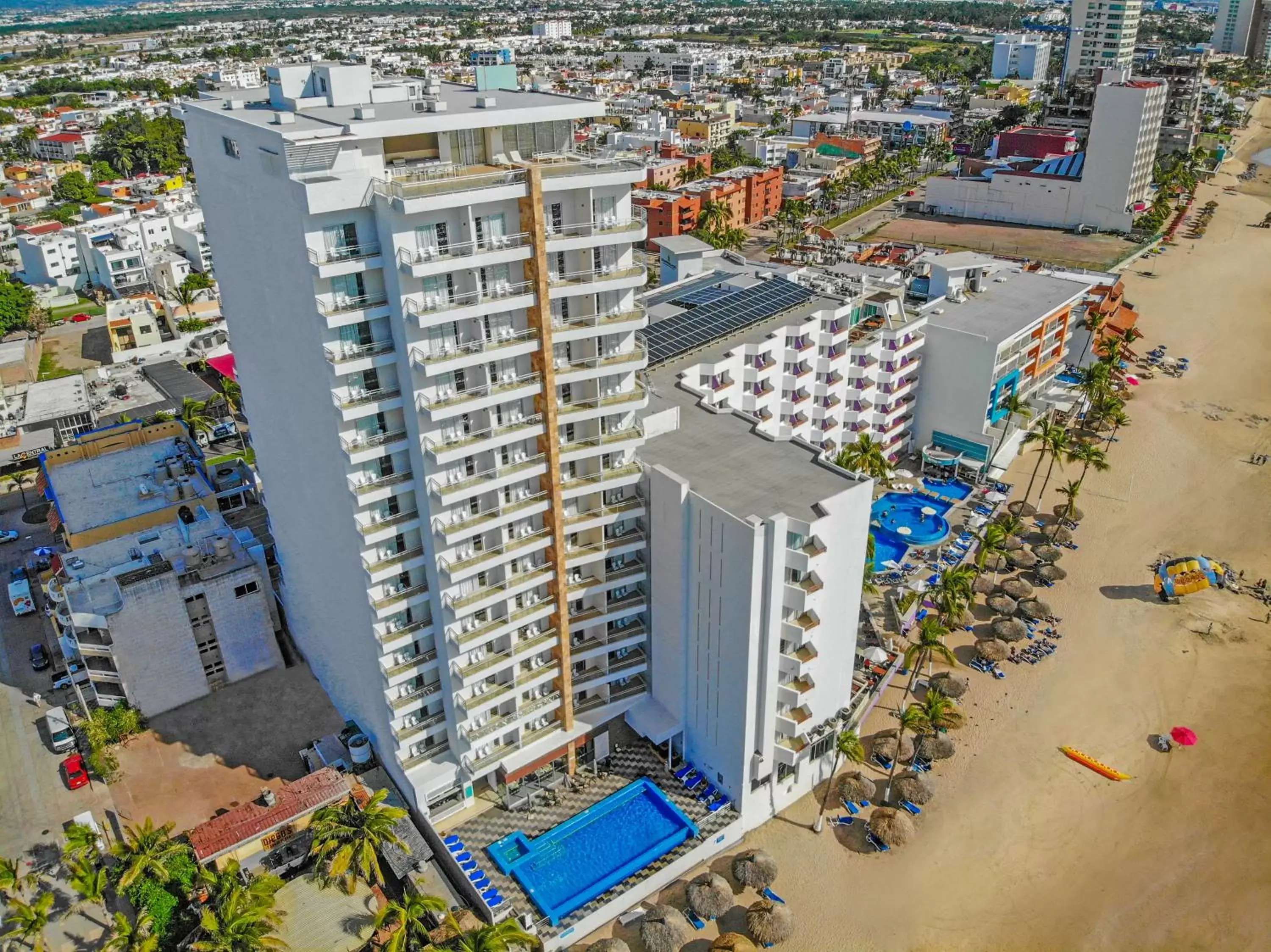 Bird's eye view, Bird's-eye View in Pacific Palace Beach Tower Hotel