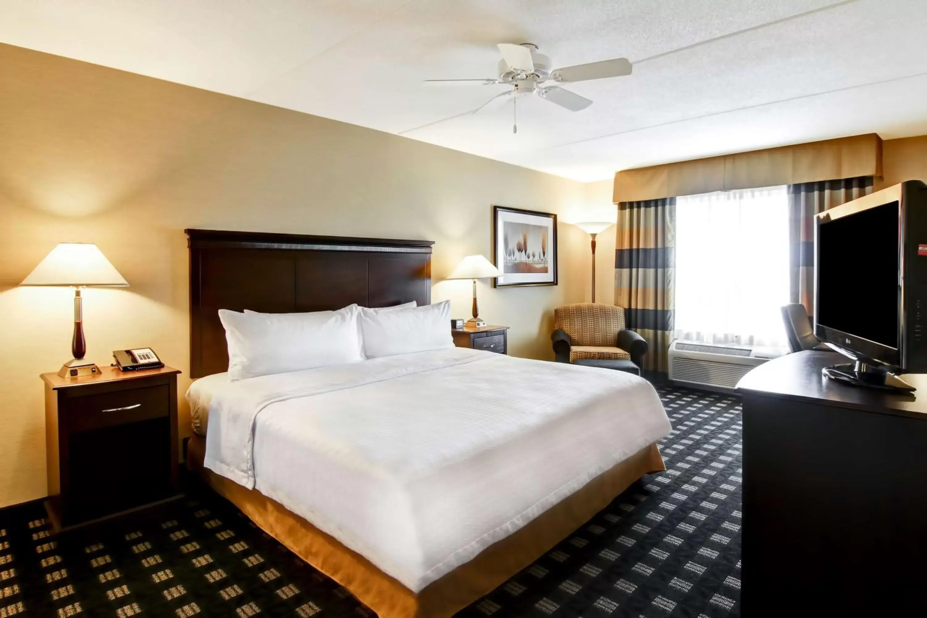 Bedroom, Bed in Homewood Suites by Hilton Toronto Airport Corporate Centre