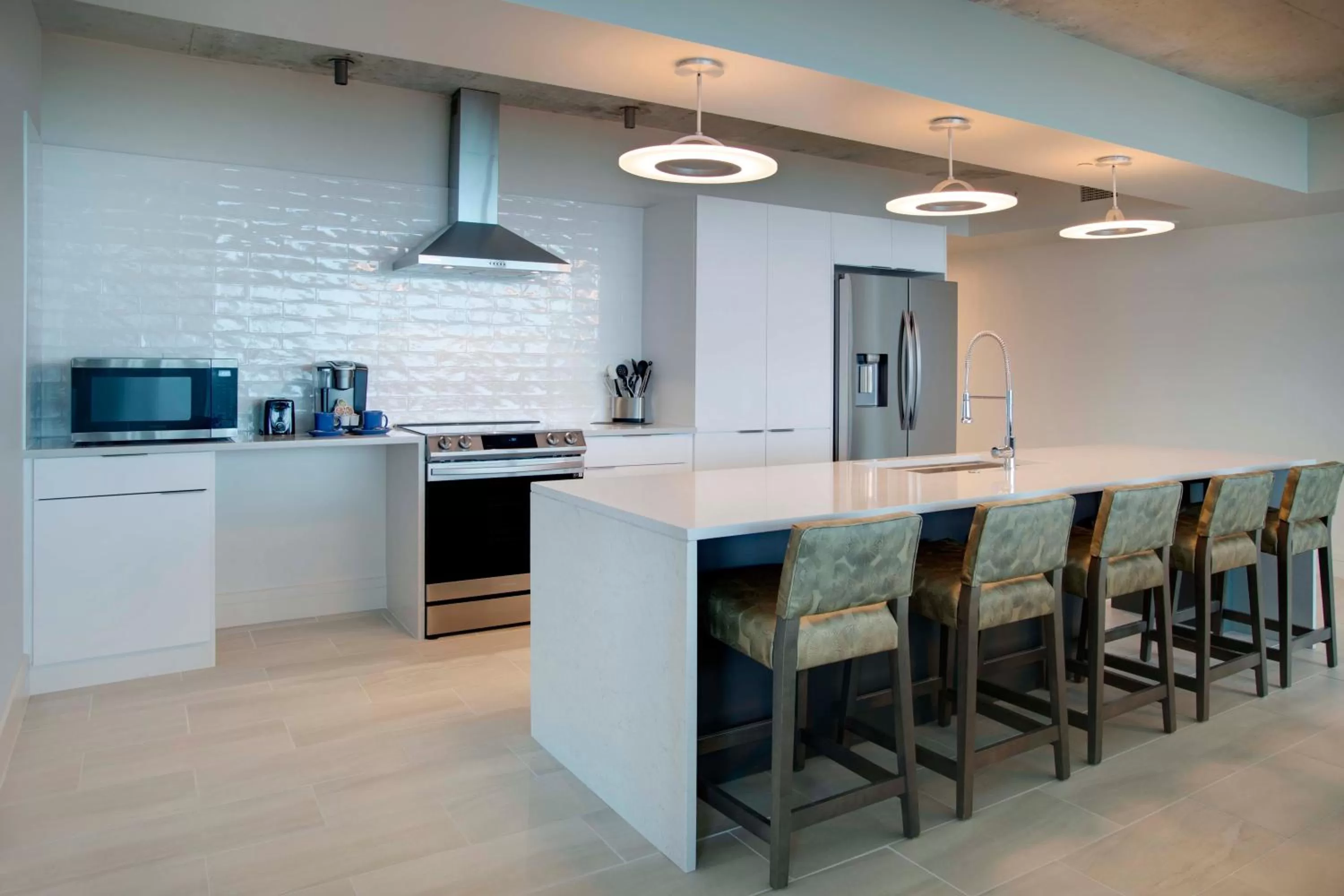 Kitchen or kitchenette in Max Beach Resort