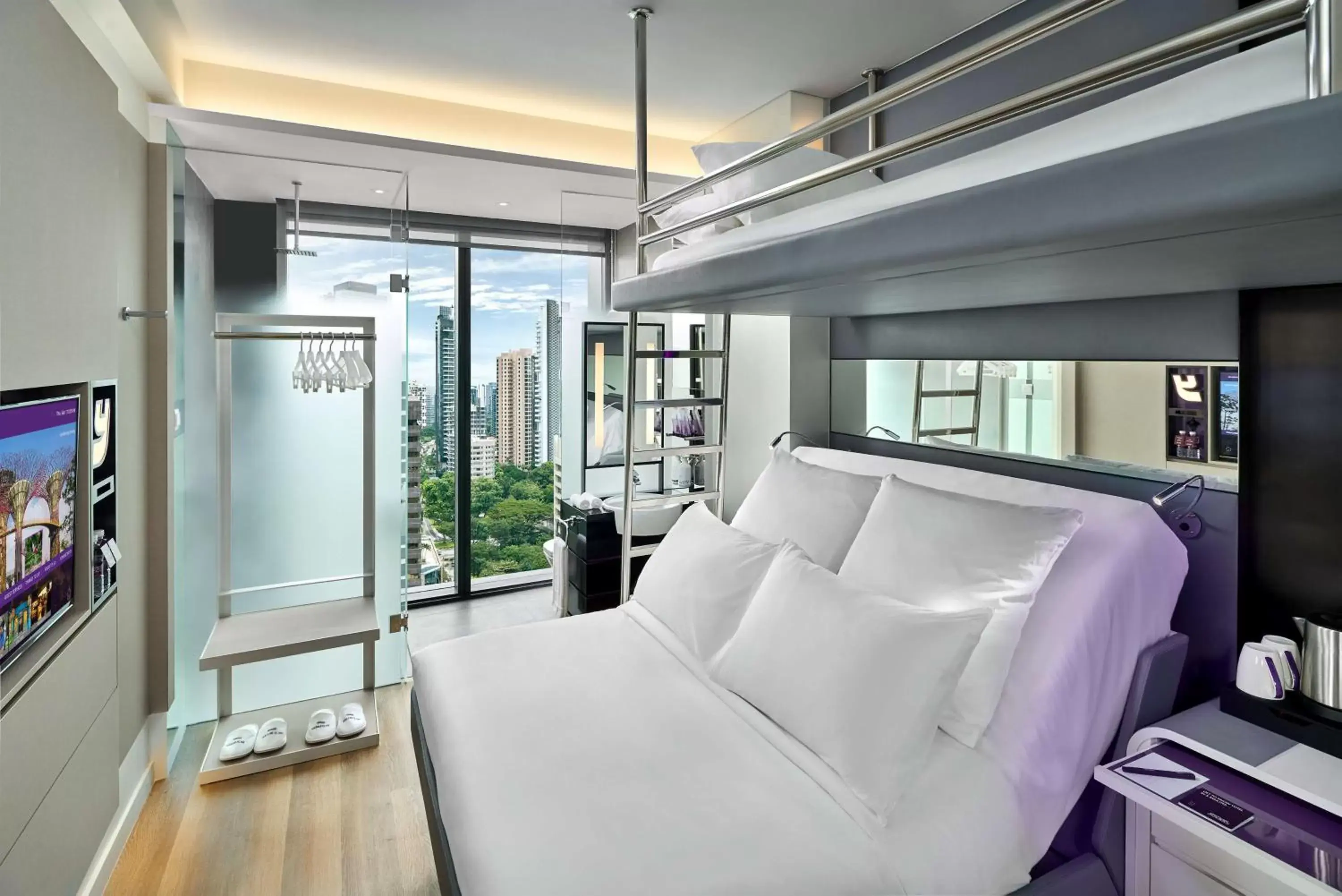 Shower in YOTEL Singapore Orchard Road