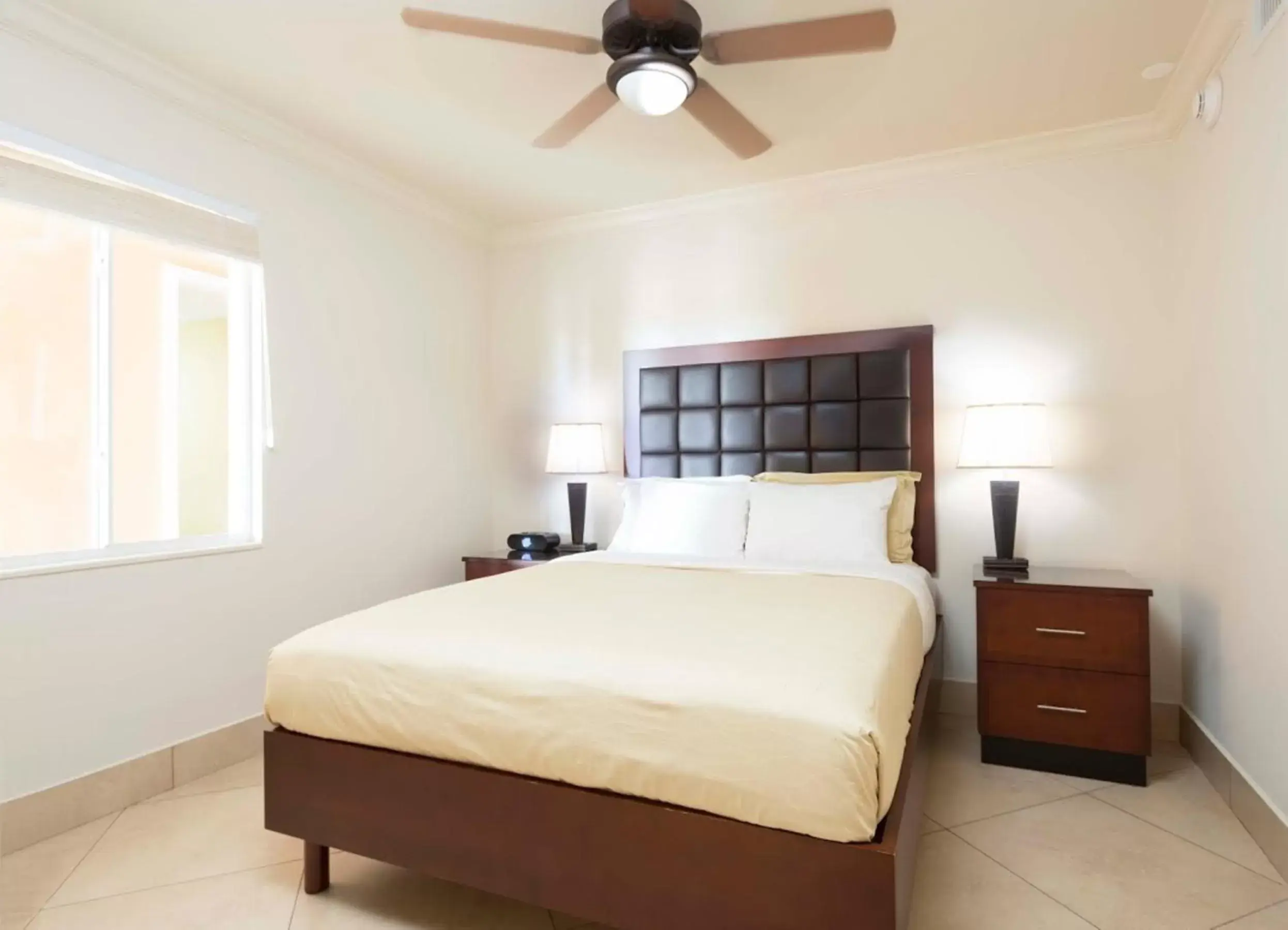 Bedroom, Bed in Divi Village Golf and Beach Resort