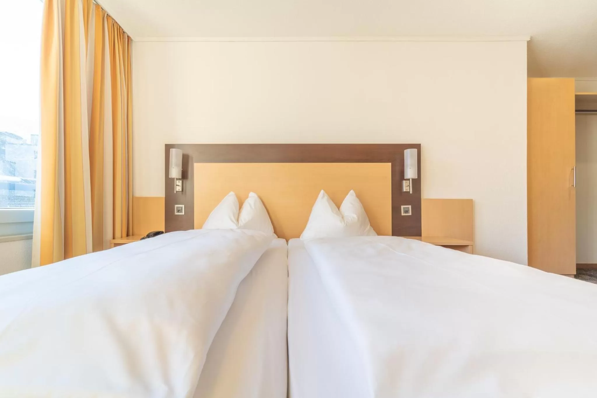 Bed in The Guesthouse by The Hey Hotel