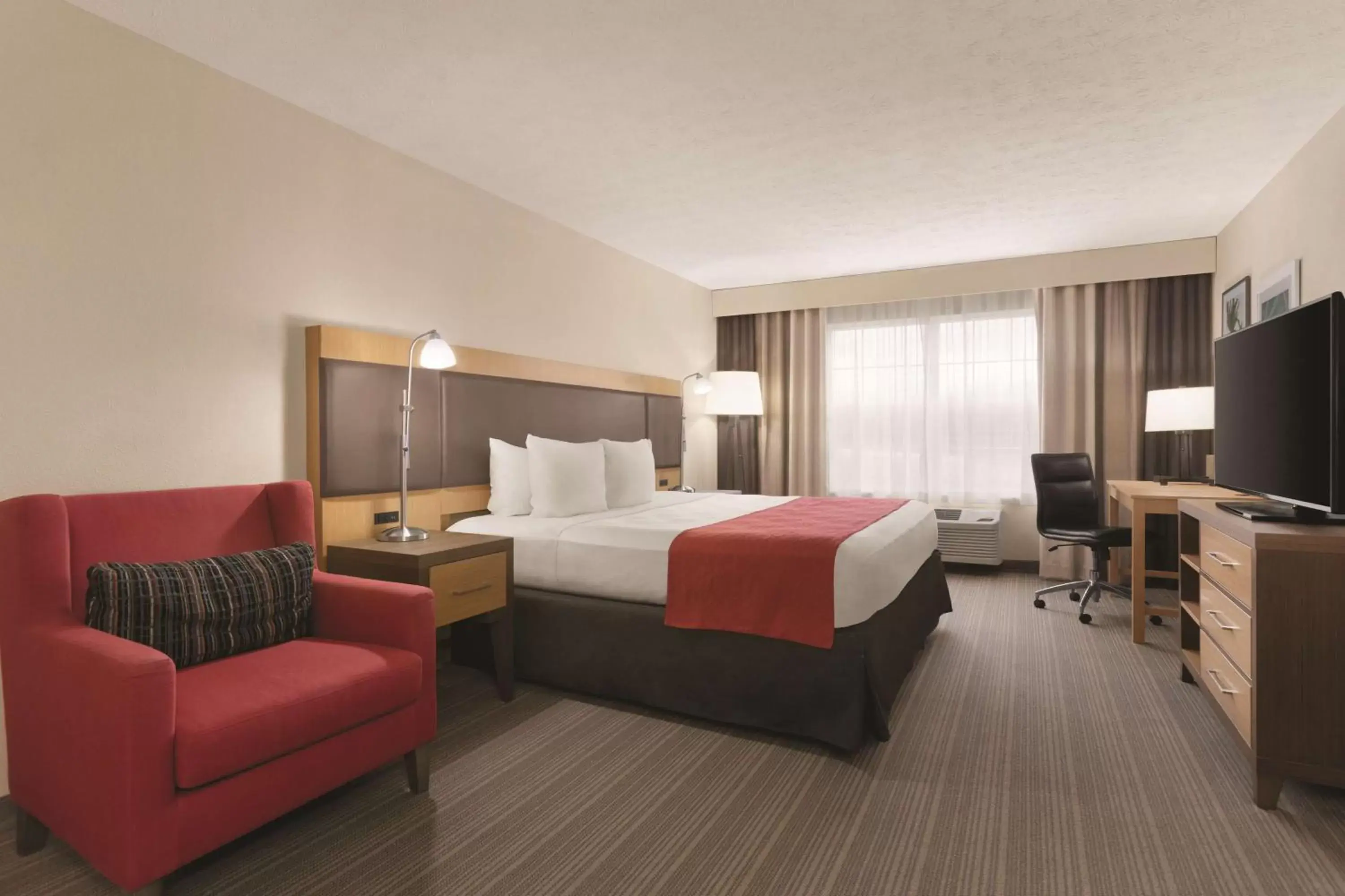 Photo of the whole room in Country Inn & Suites by Radisson, Fairborn South, OH