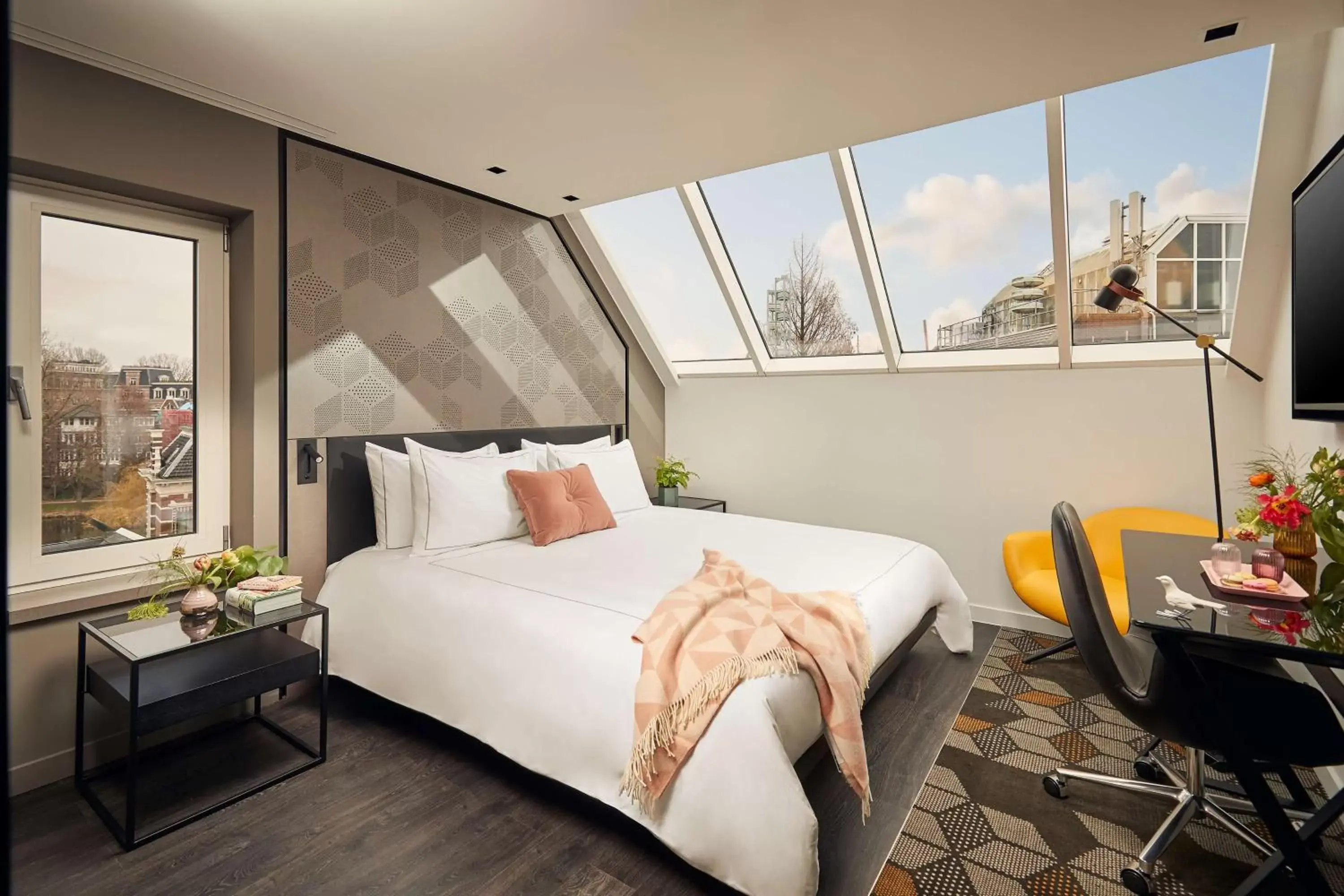 Photo of the whole room, Bed in Park Plaza Vondelpark Amsterdam Photo of the whole room, Bed in Park Plaza Vondelpark Amsterdam