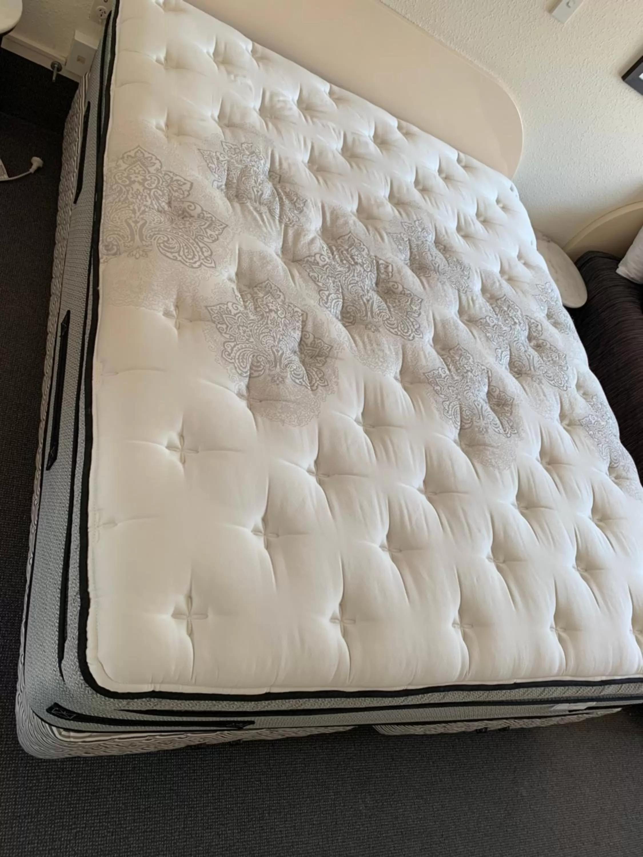 Bed in 755 Regal Court Motel