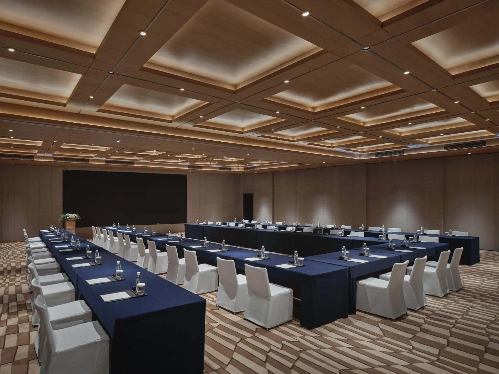 Banquet/Function facilities in Hotel Indigo Hangzhou Uptown