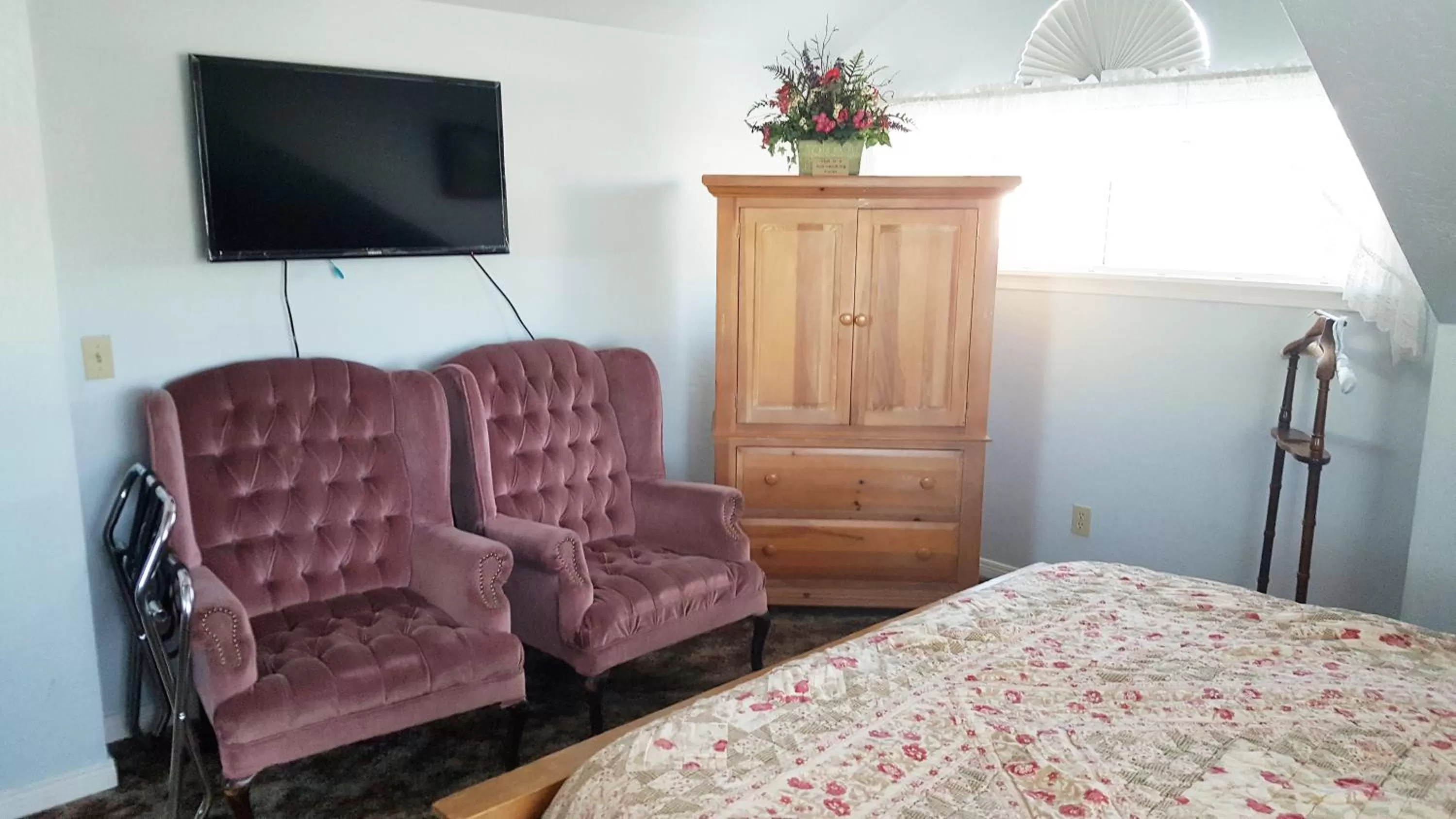 Property building in Canyon Country Inn