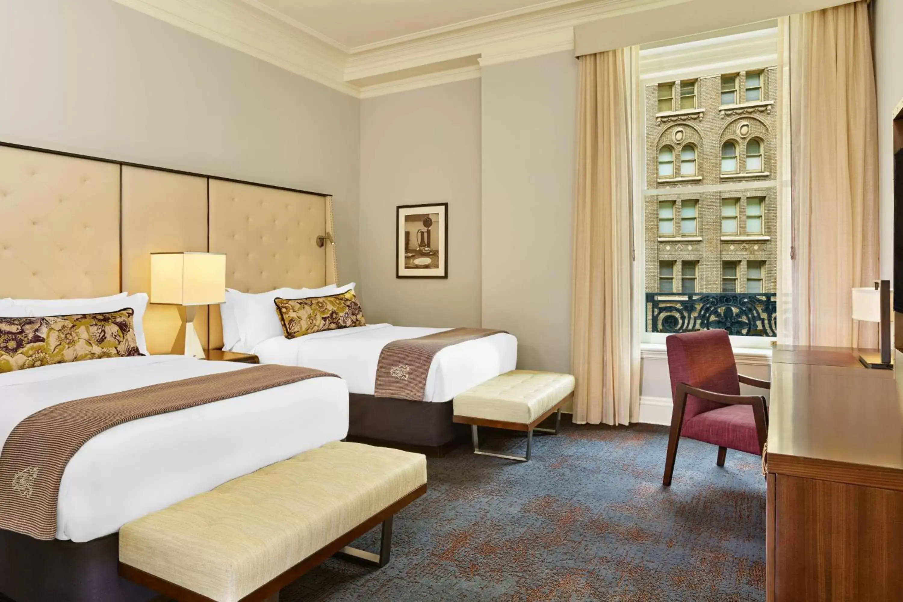 Photo of the whole room, Bed in Palace Hotel, a Luxury Collection Hotel, San Francisco