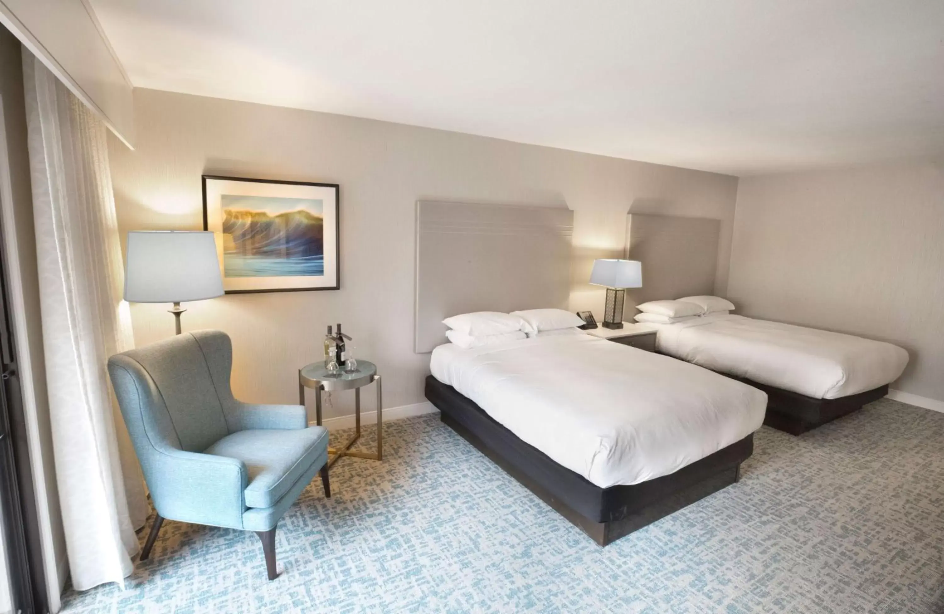 Bed in Hilton Santa Barbara Beachfront Resort