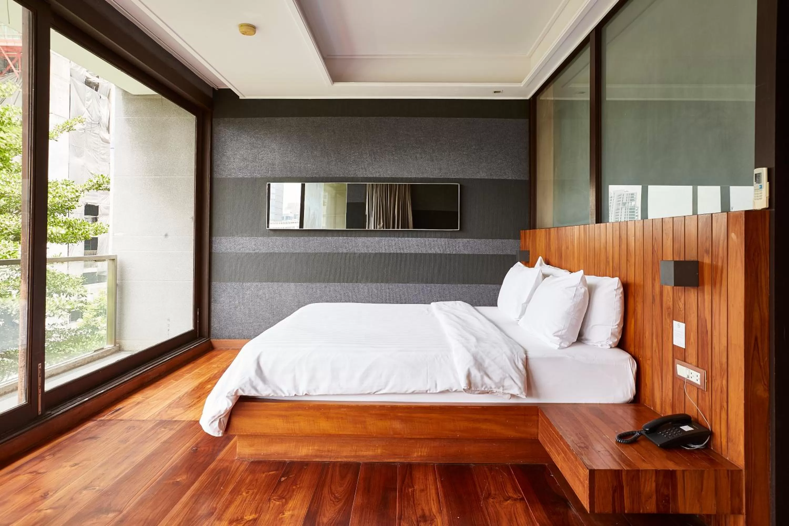 Bedroom, Bed in LUXX Langsuan Hotel - SHA Plus