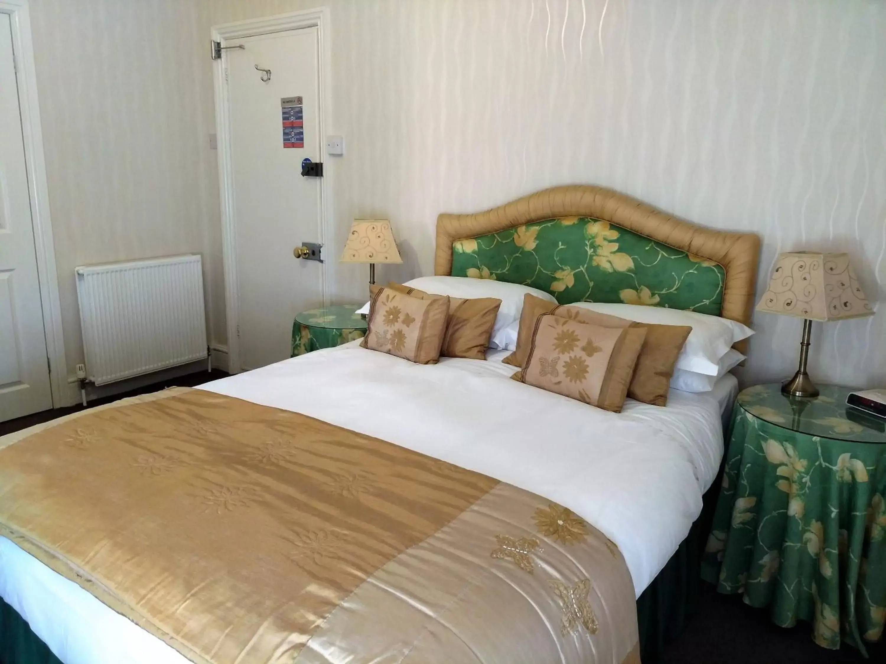 Bedroom, Bed in Bay Tree House Southport, United Kingdom