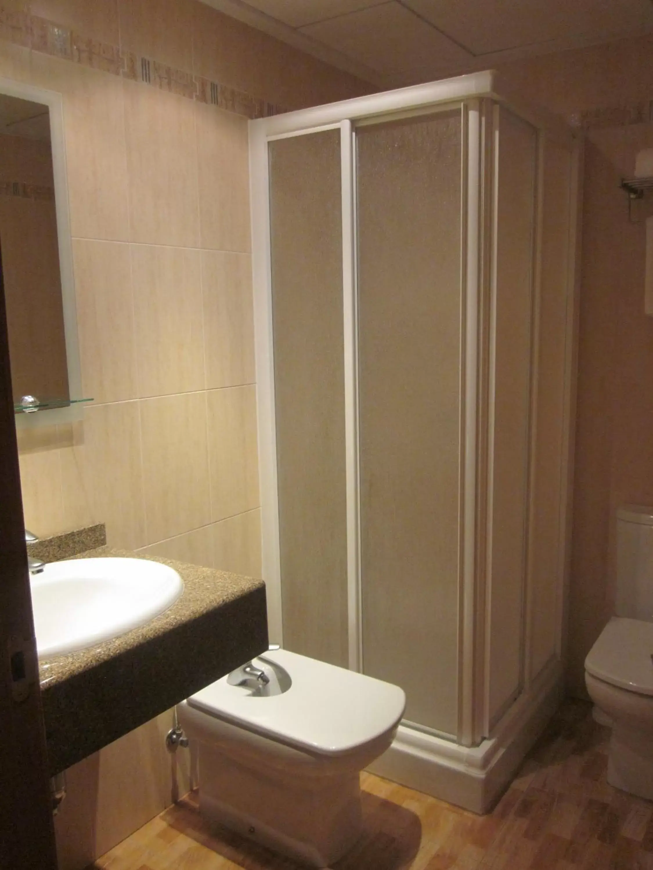 Bathroom in Hotel Totana Sur