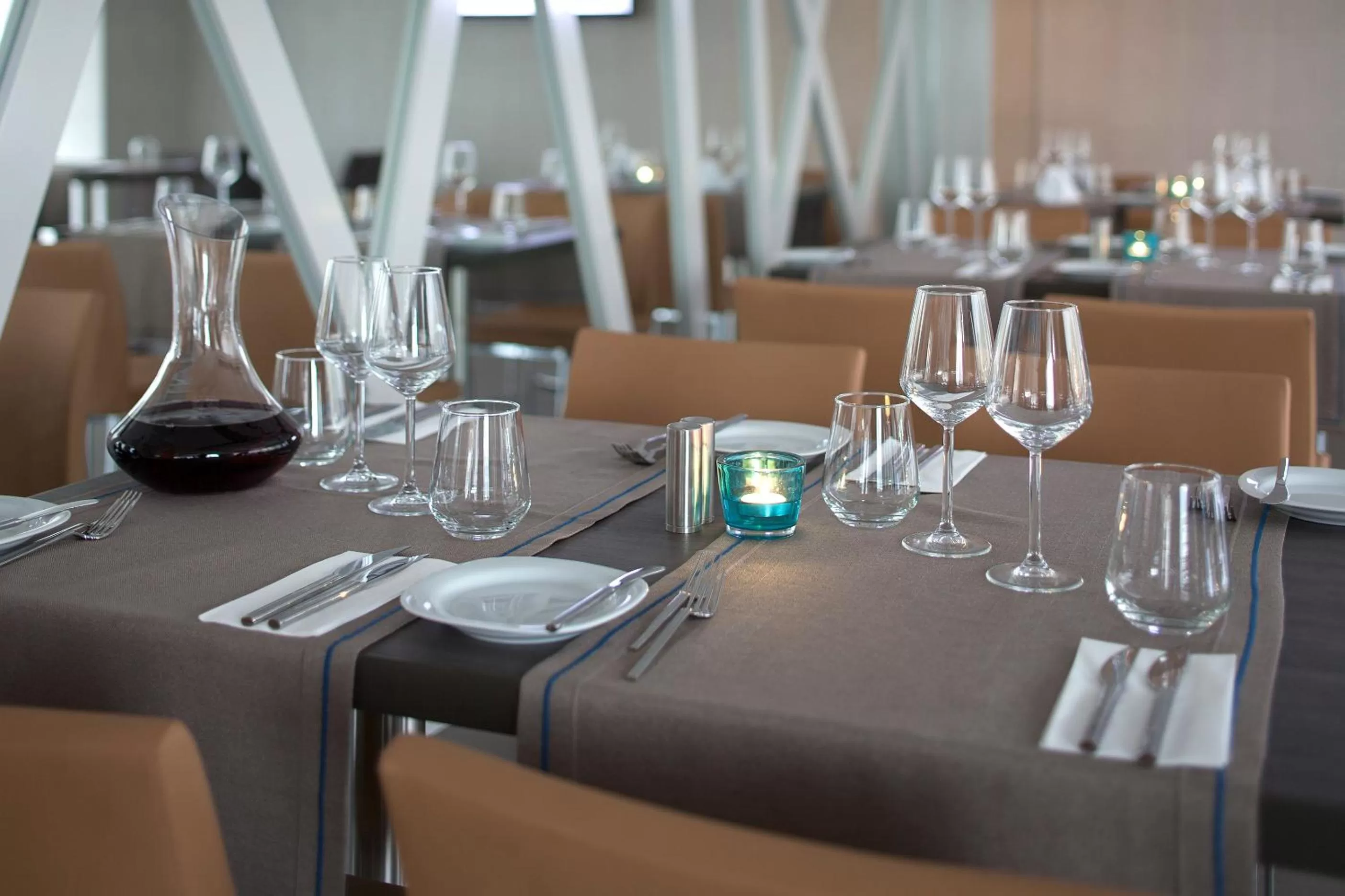 Restaurant/places to eat in Ramada Hotel & Suites by Wyndham Izmir Kemalpasa