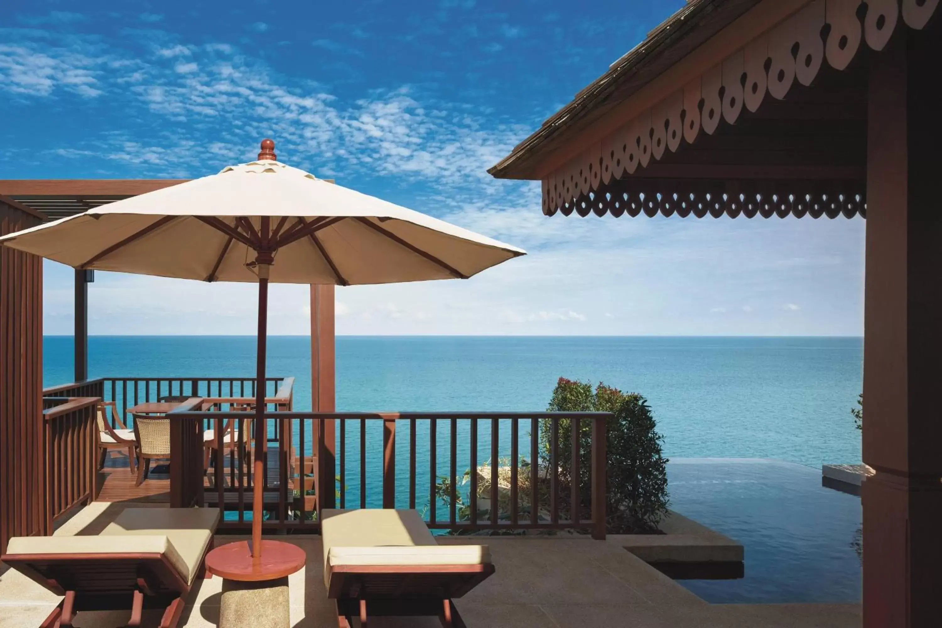 Swimming pool in The Ritz-Carlton, Koh Samui